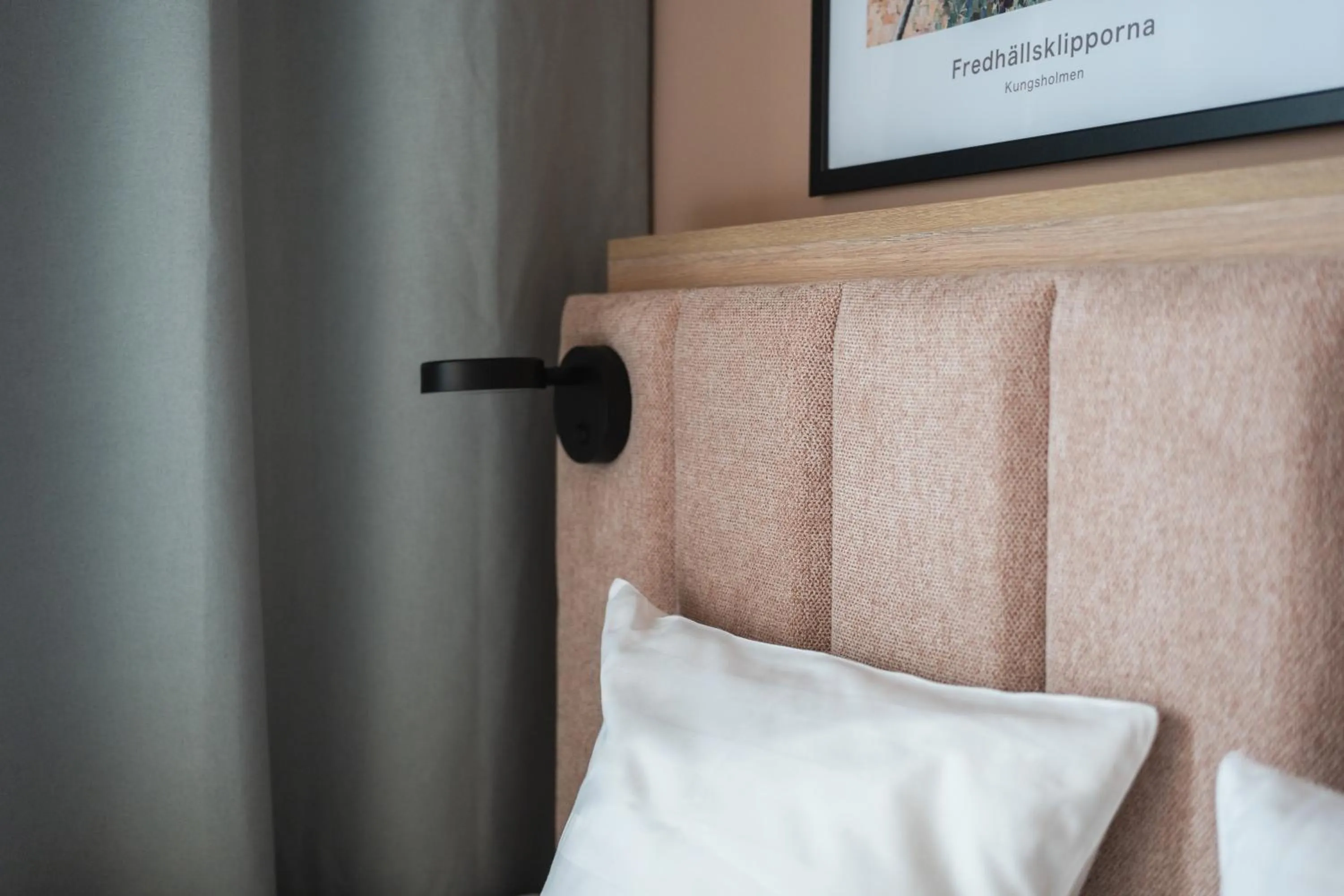 Bed in Sky Hotel Apartments, Stockholm