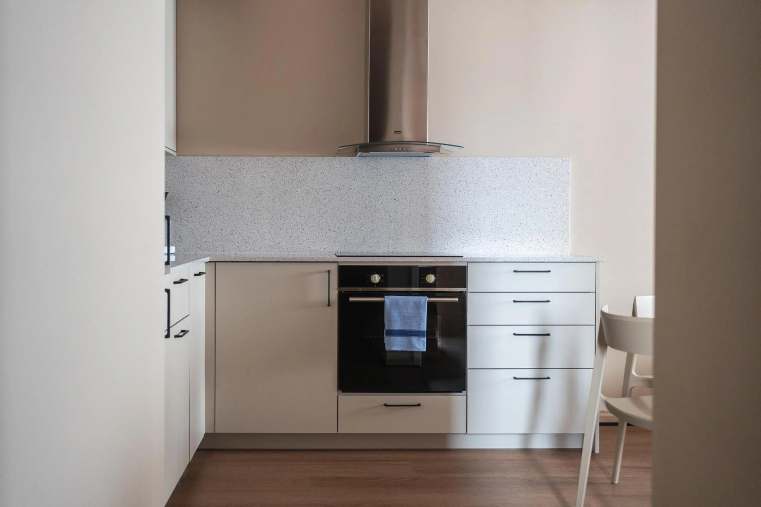 Kitchen or kitchenette in Sky Hotel Apartments, Stockholm