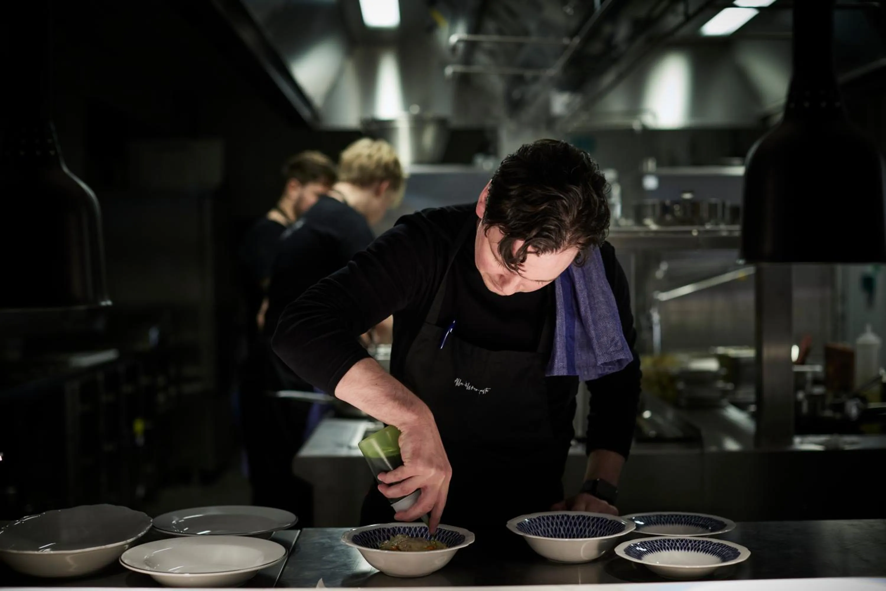 Restaurant/places to eat in Sky Hotel Apartments, Stockholm