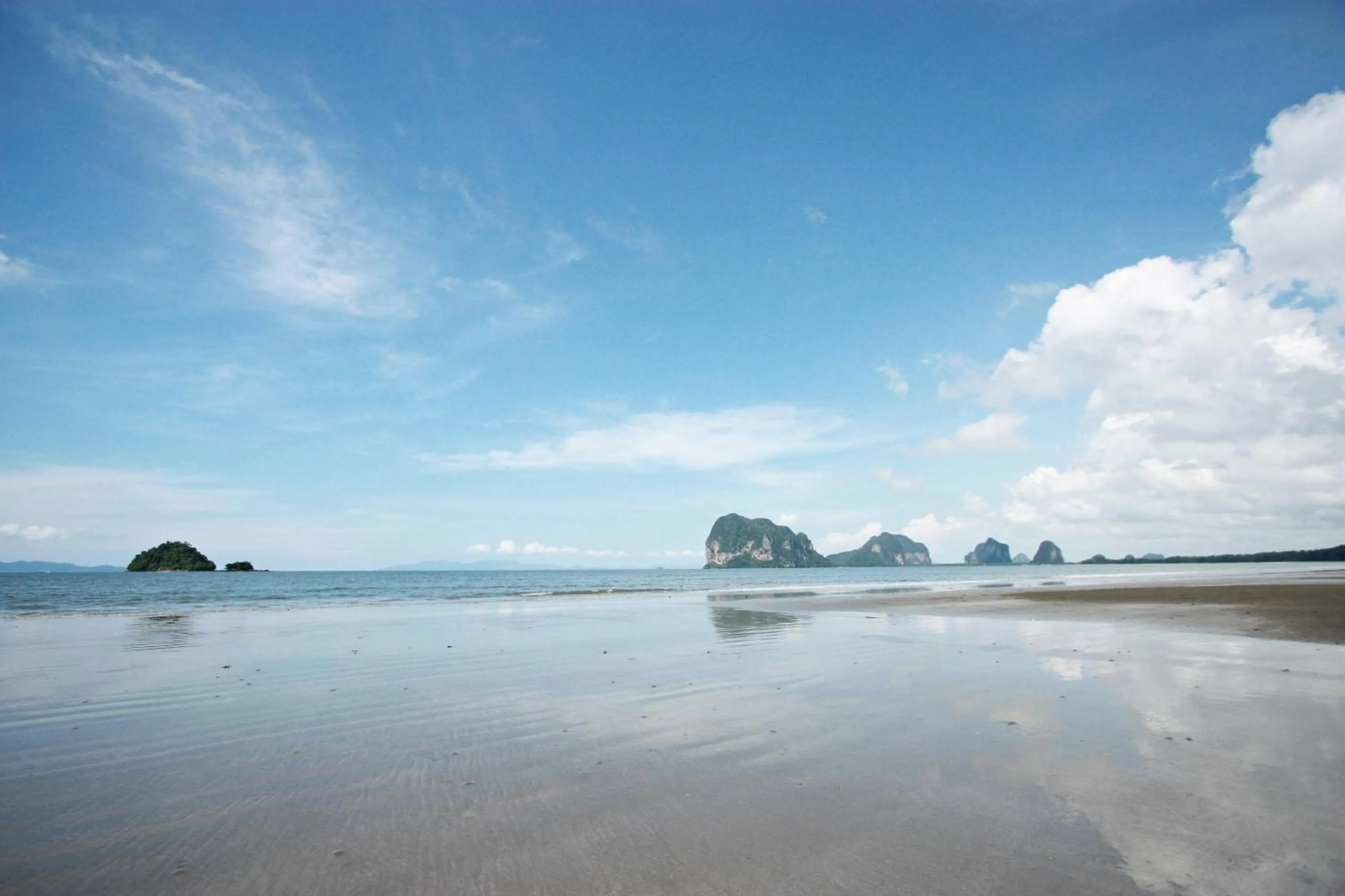 Beach in Pakmeng Resort