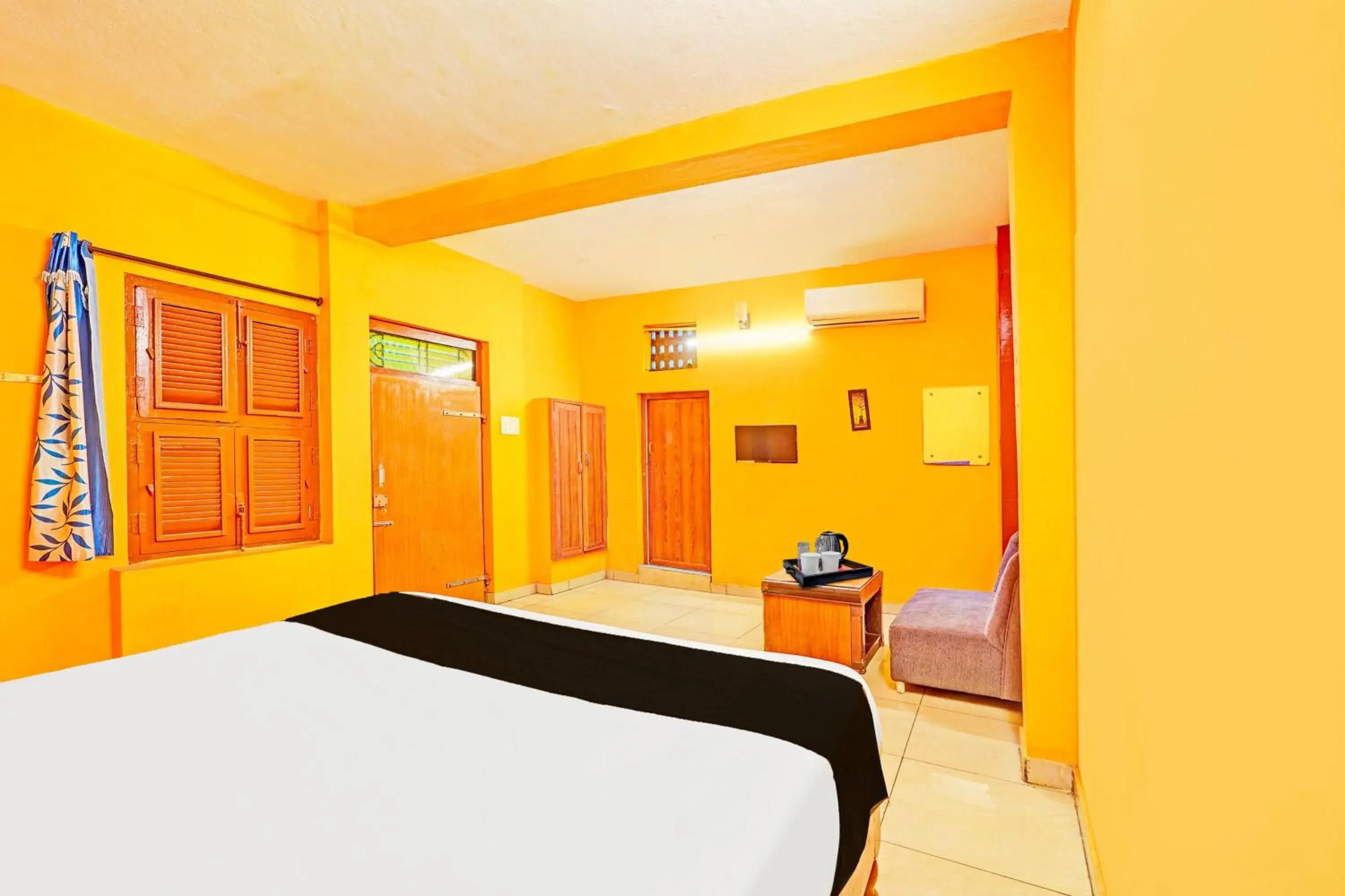 Bedroom, Bed in Super Hotel O Thavalakuppam Near Bus Stand Bedroom, Bed in Super Hotel O Thavalakuppam Near Bus Stand