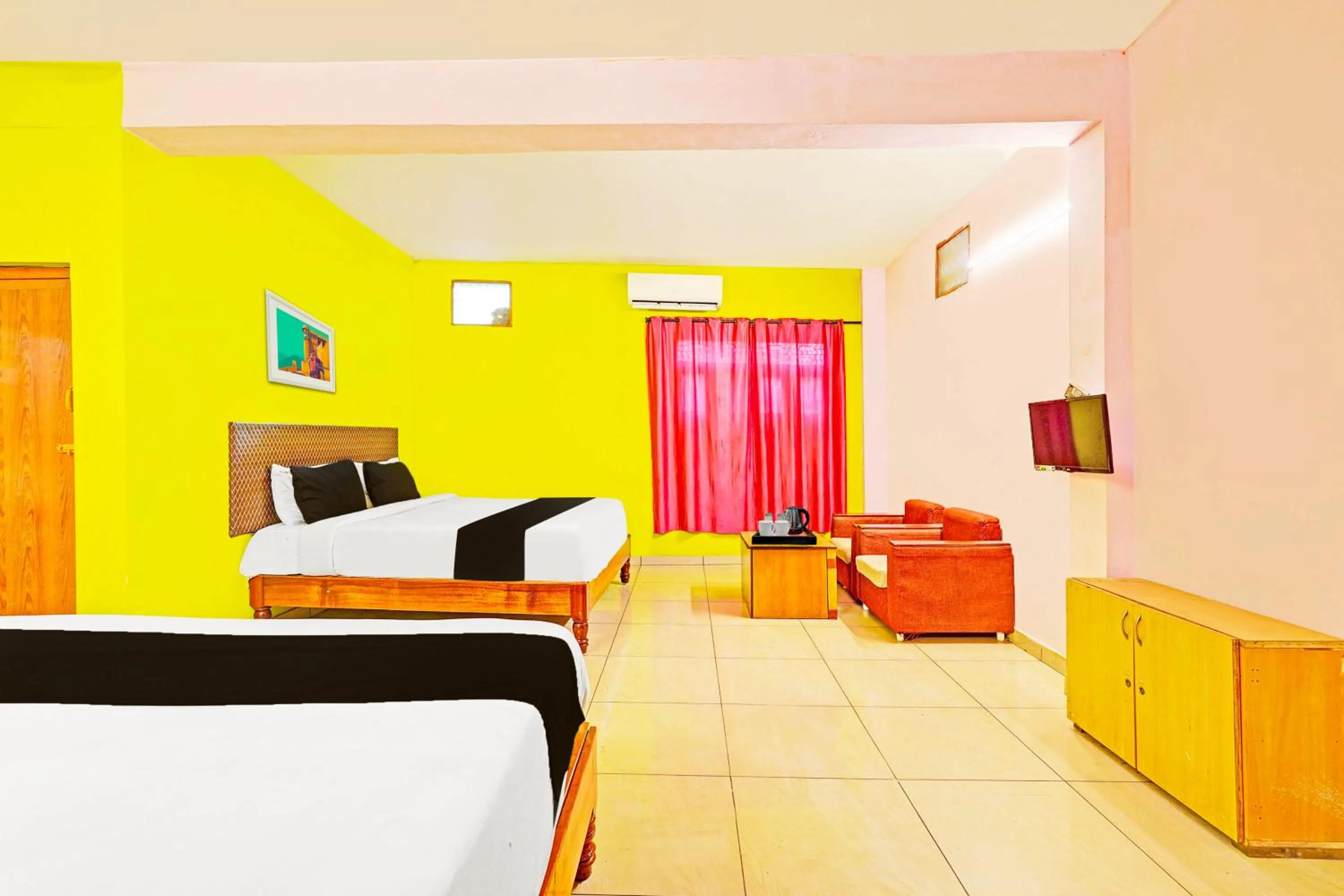 Bedroom, Bed in Super Hotel O Thavalakuppam Near Bus Stand