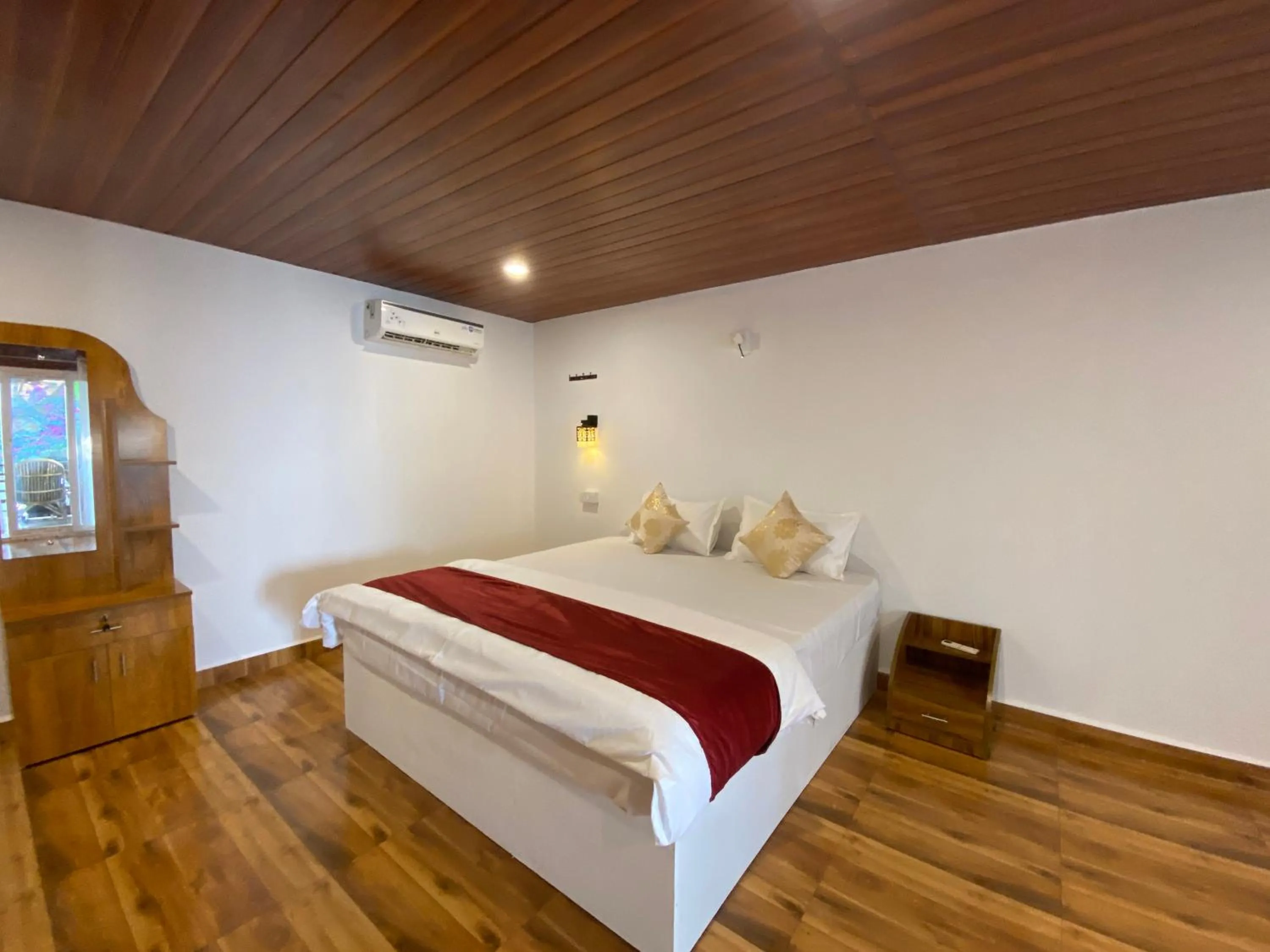 Bed in Hilltop Seaview Palolem Goa