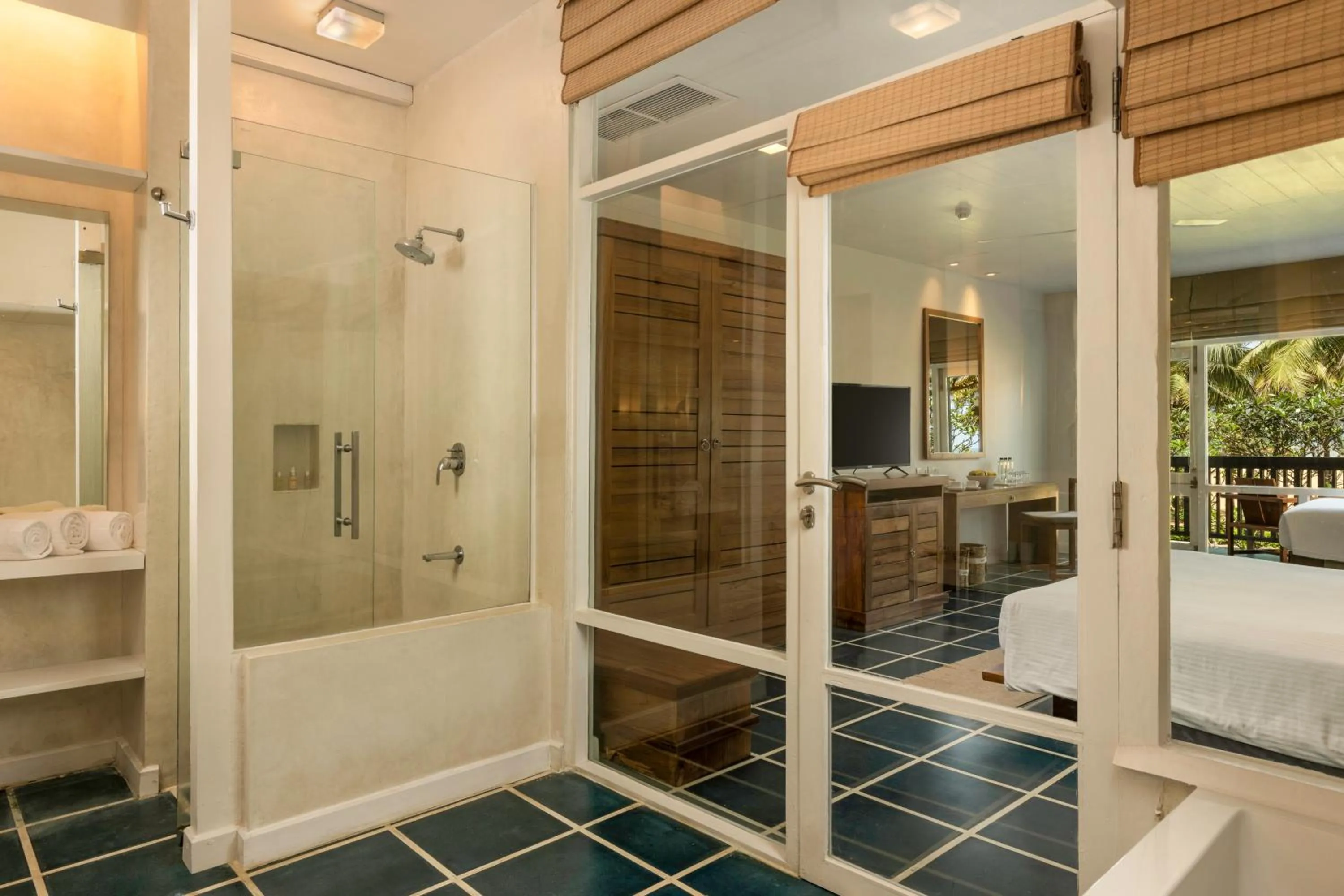 Bathroom in Jetwing Blue