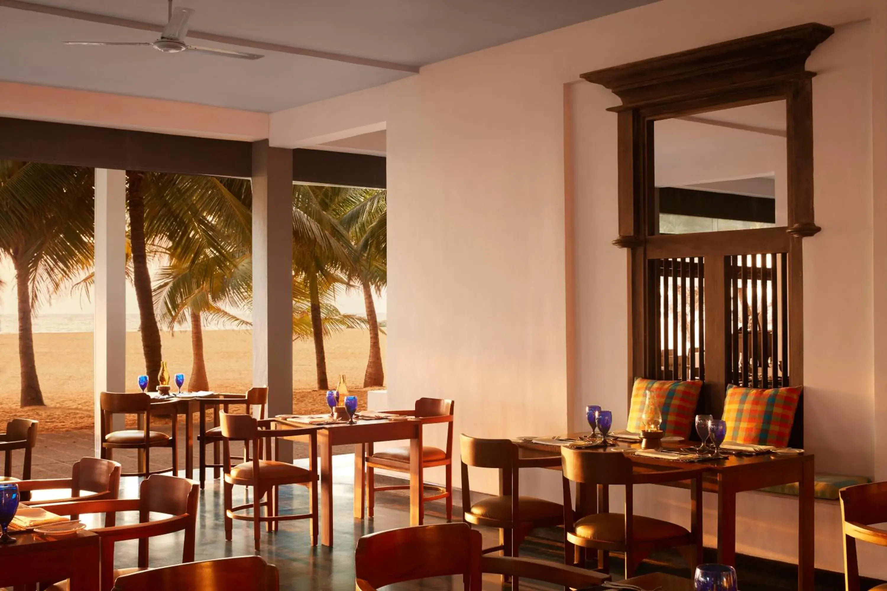 Restaurant/places to eat in Jetwing Blue Restaurant/places to eat in Jetwing Blue