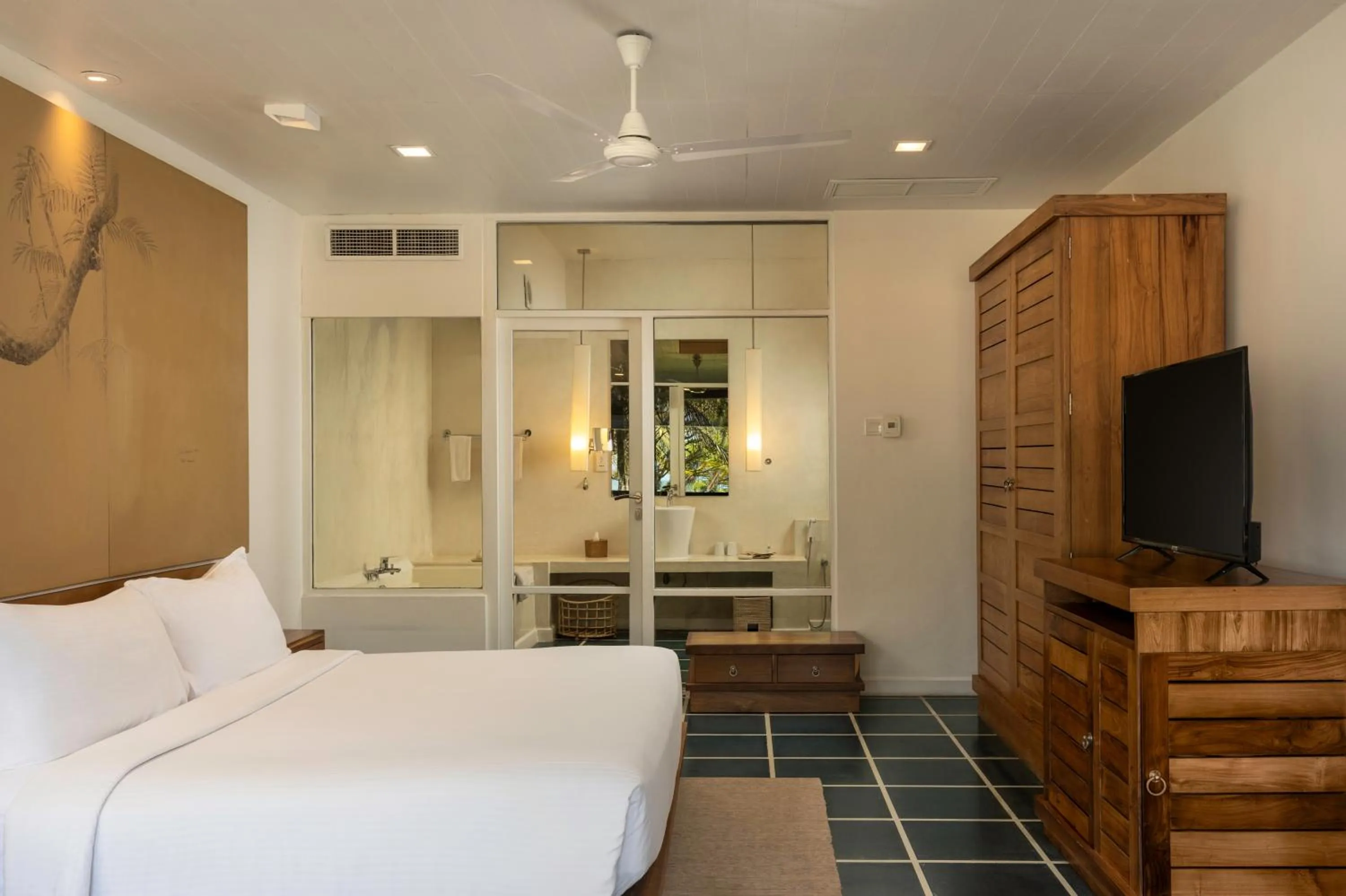 Bedroom, Bed in Jetwing Blue