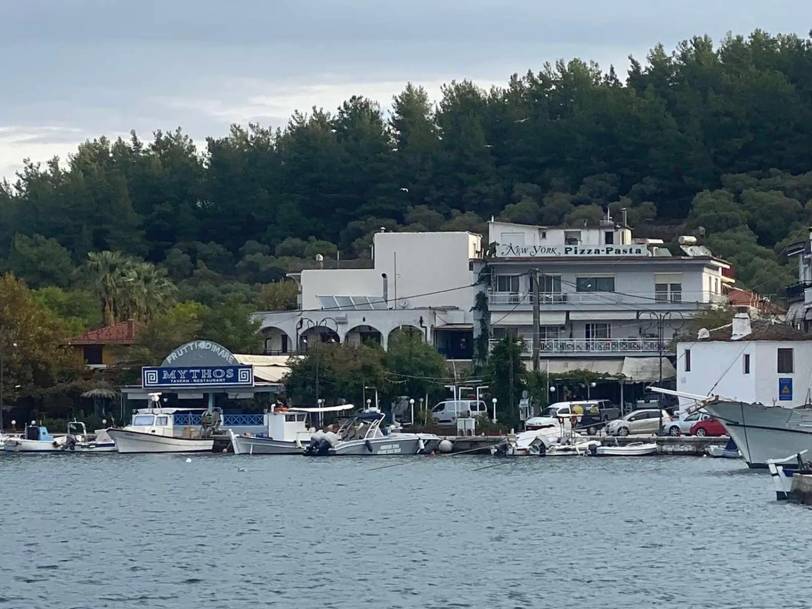 Property building in Captain's Beach Apartments
