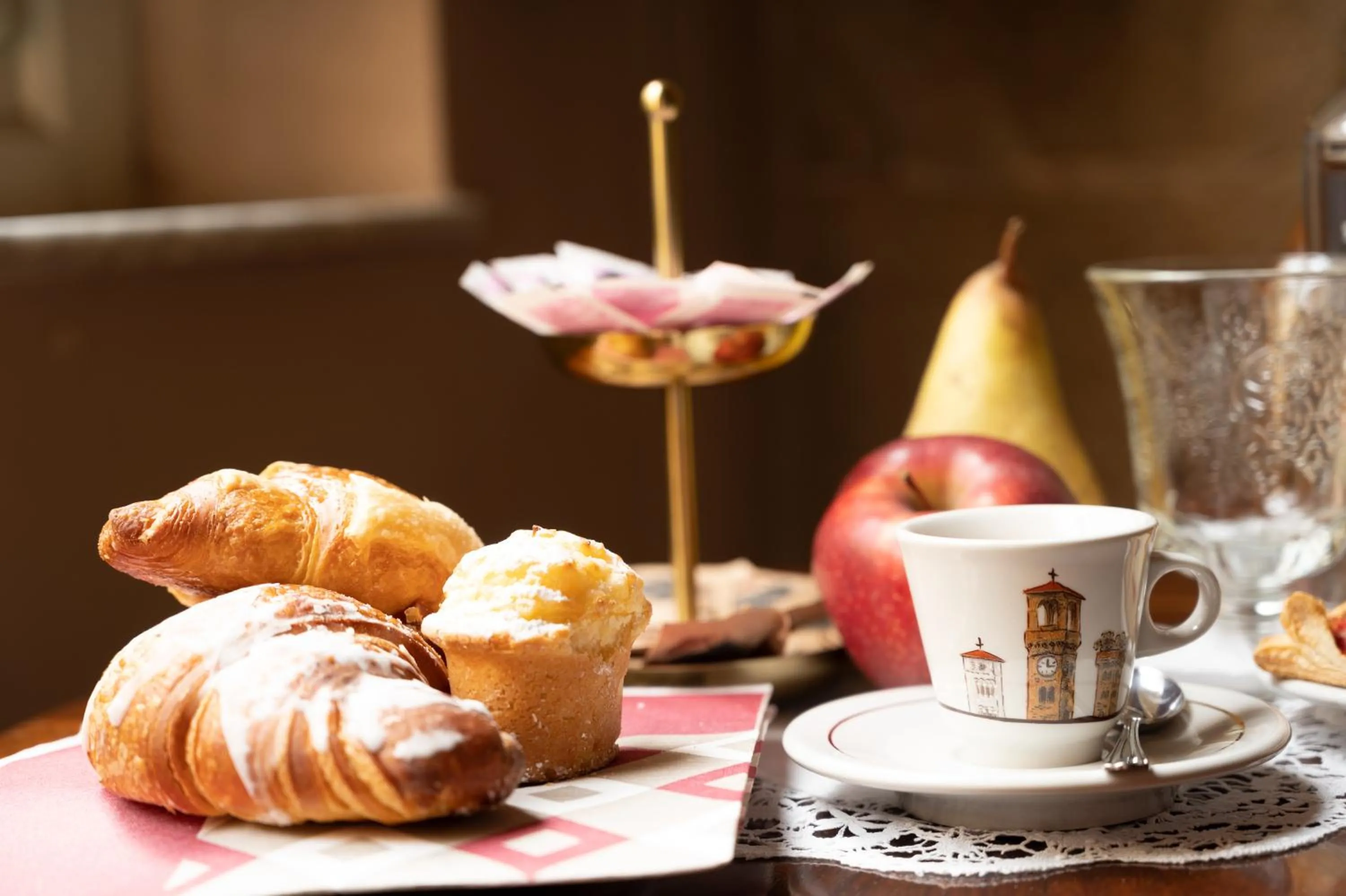 Italian breakfast in L'antica Bifore