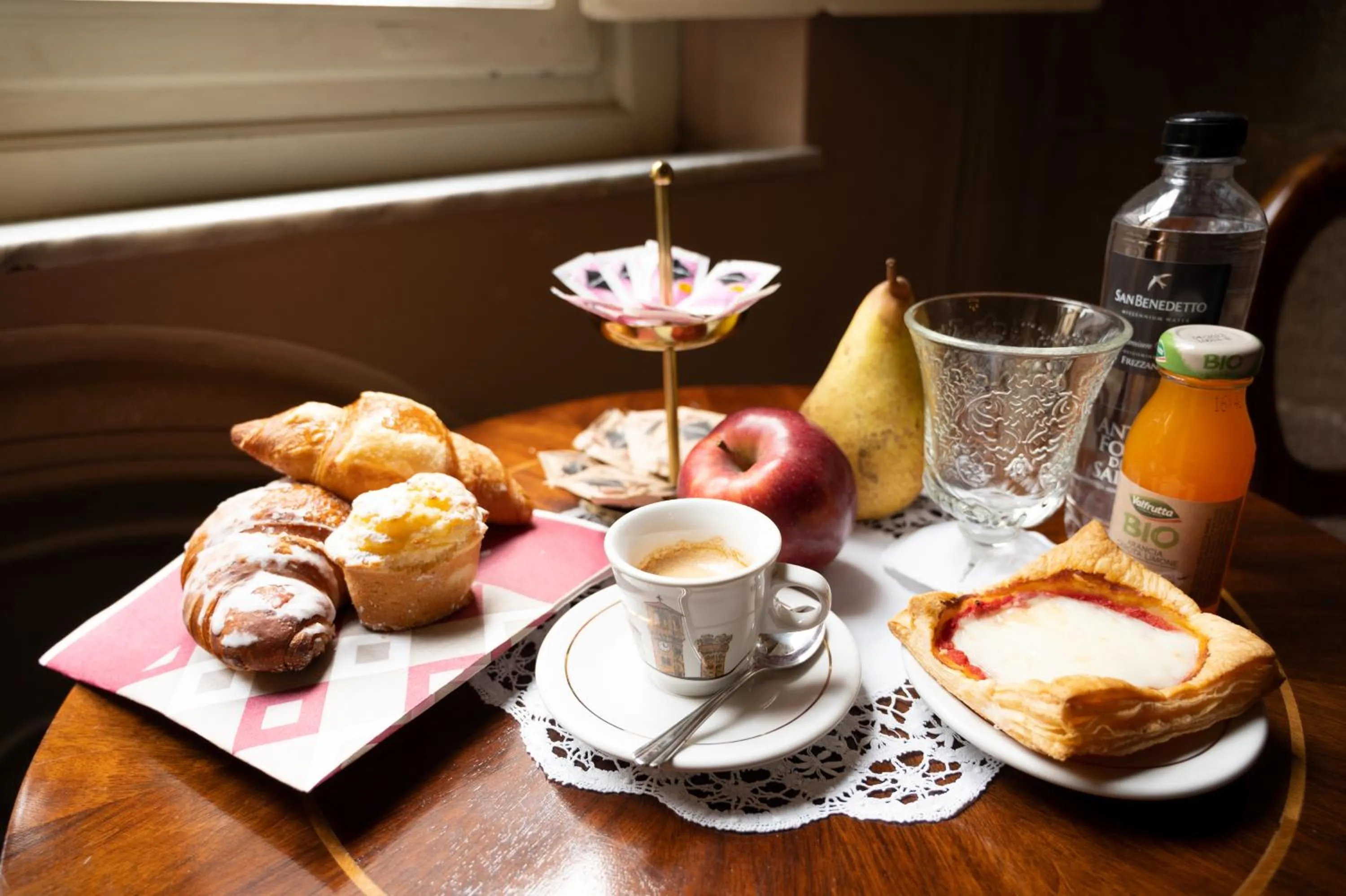 Breakfast in L'antica Bifore