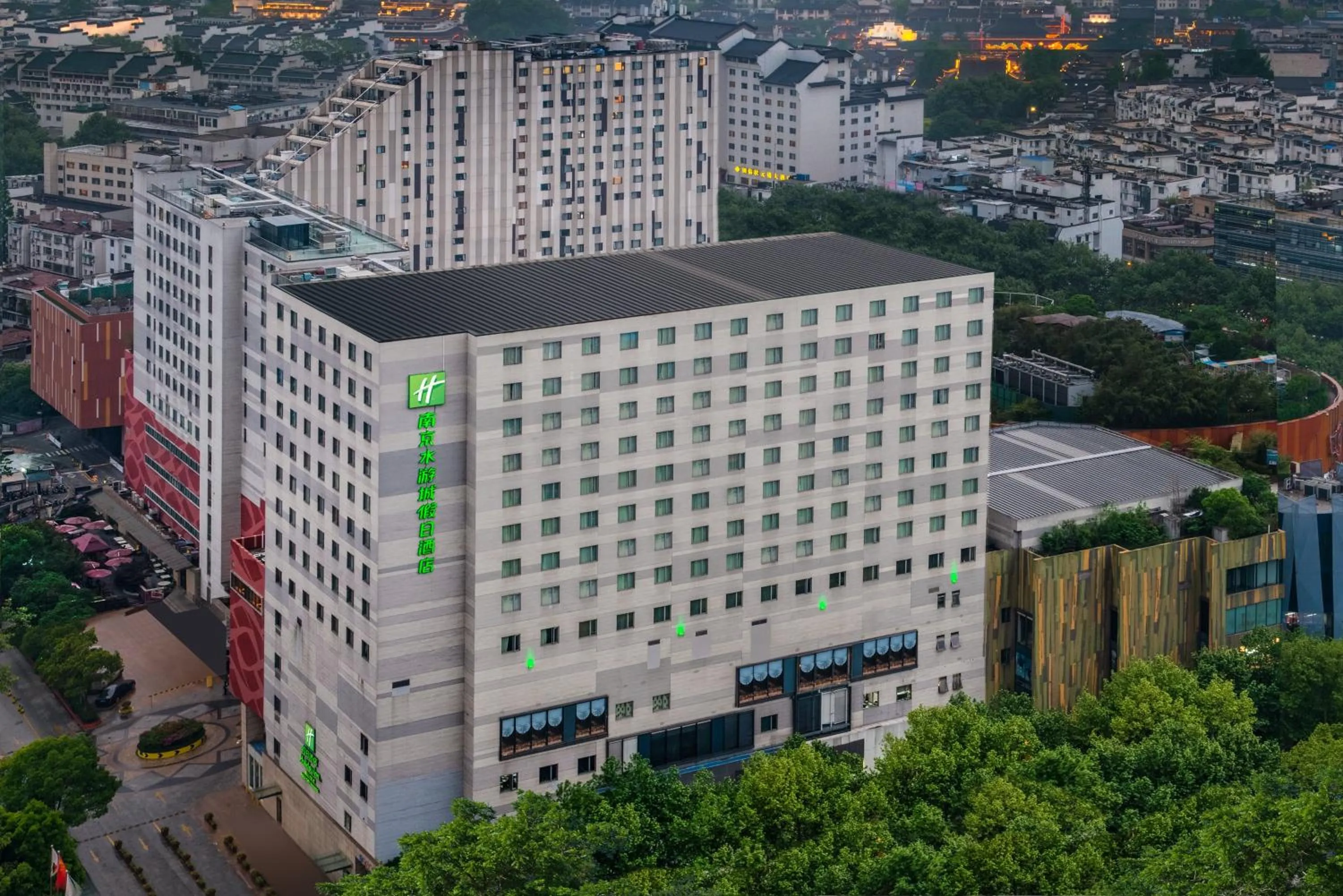 Property building in Holiday Inn Nanjing Aqua City by IHG