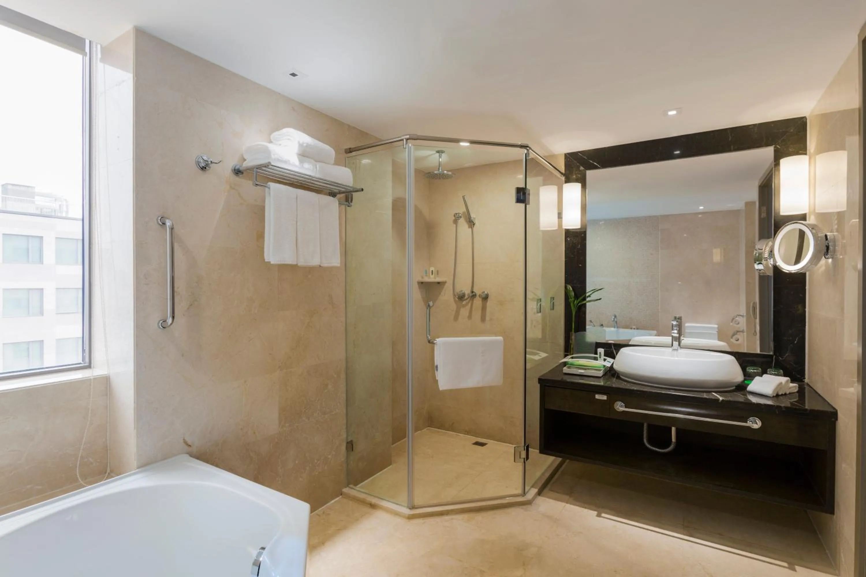 Photo of the whole room in Holiday Inn Nanjing Aqua City by IHG