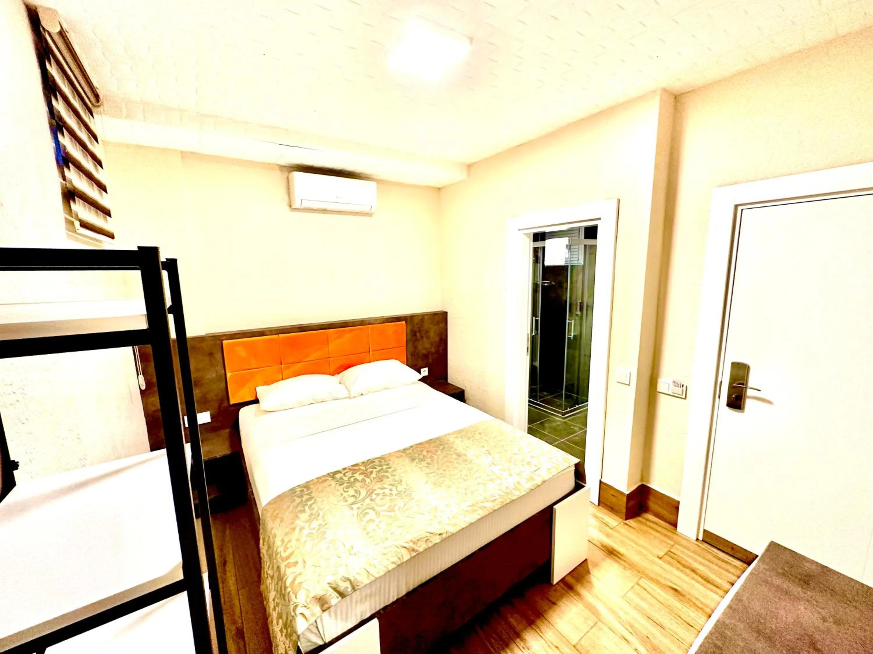 Bed in Ale Boutique Apartments
