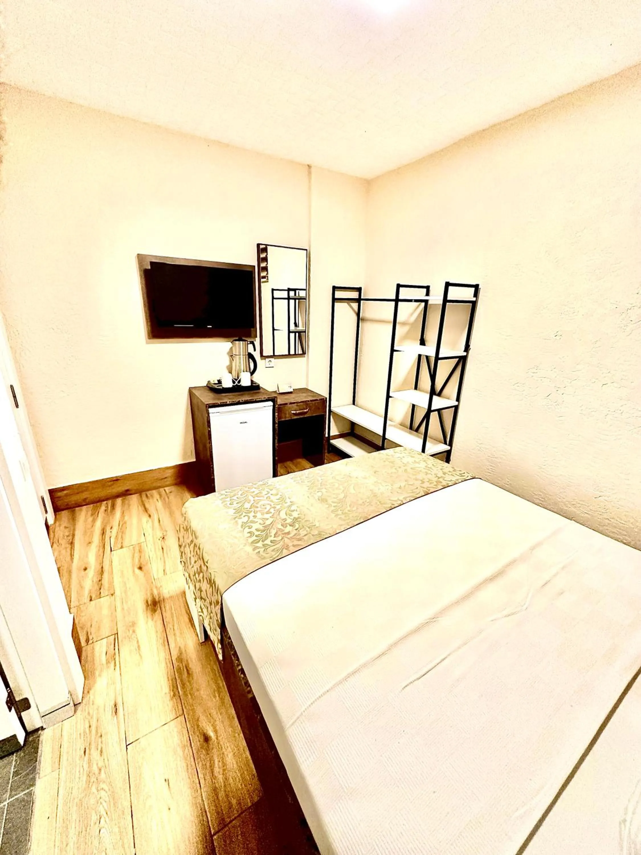 Bed in Ale Boutique Apartments