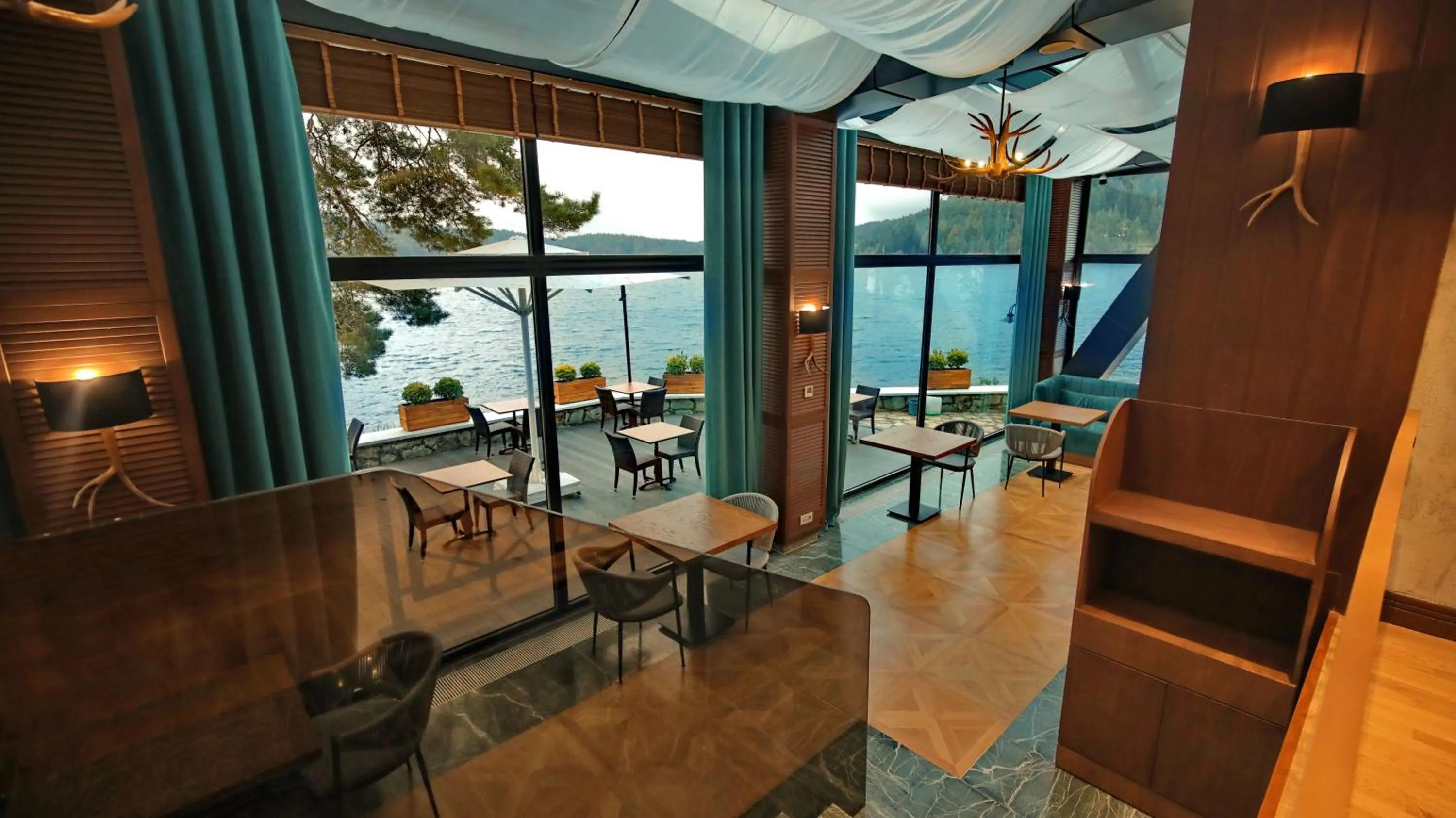 Restaurant/places to eat in Abant Kosk Oteli