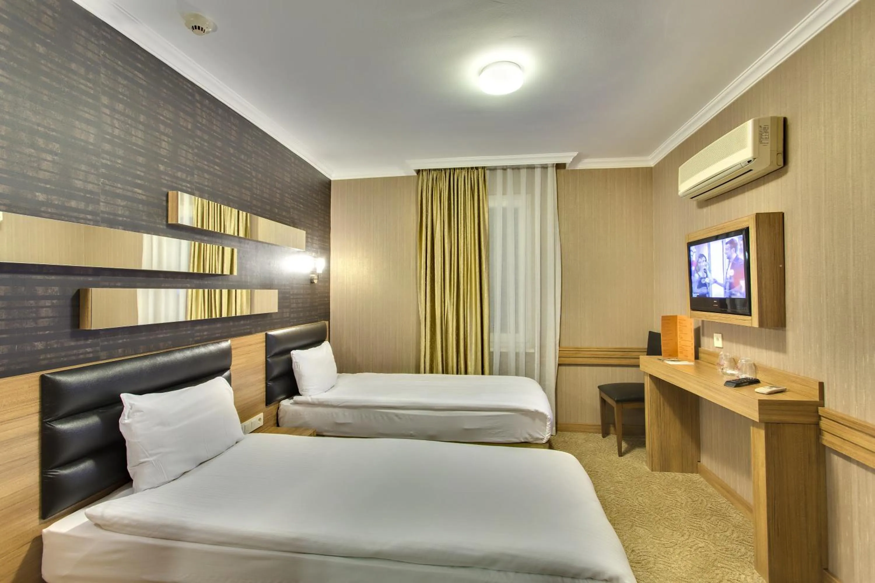 Photo of the whole room, Bed in Antroyal Hotel