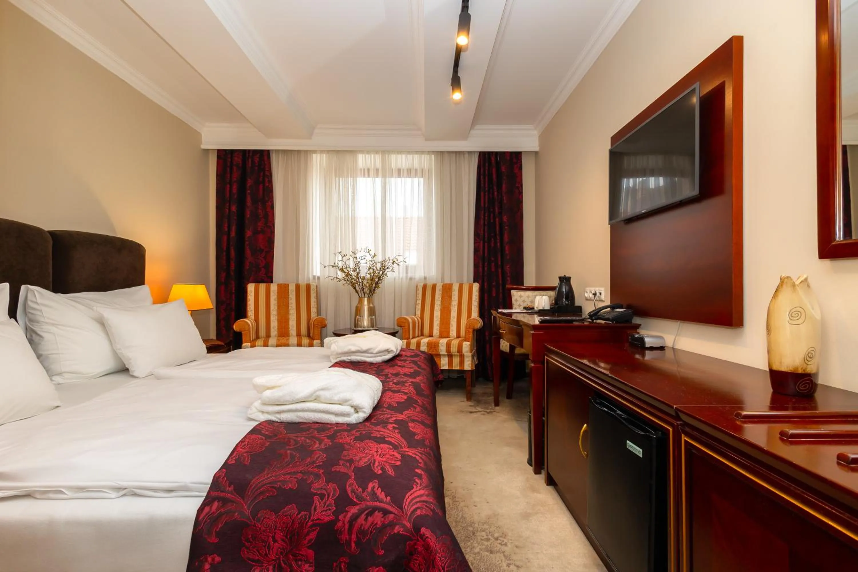 Bed in Grand Hotel Sole