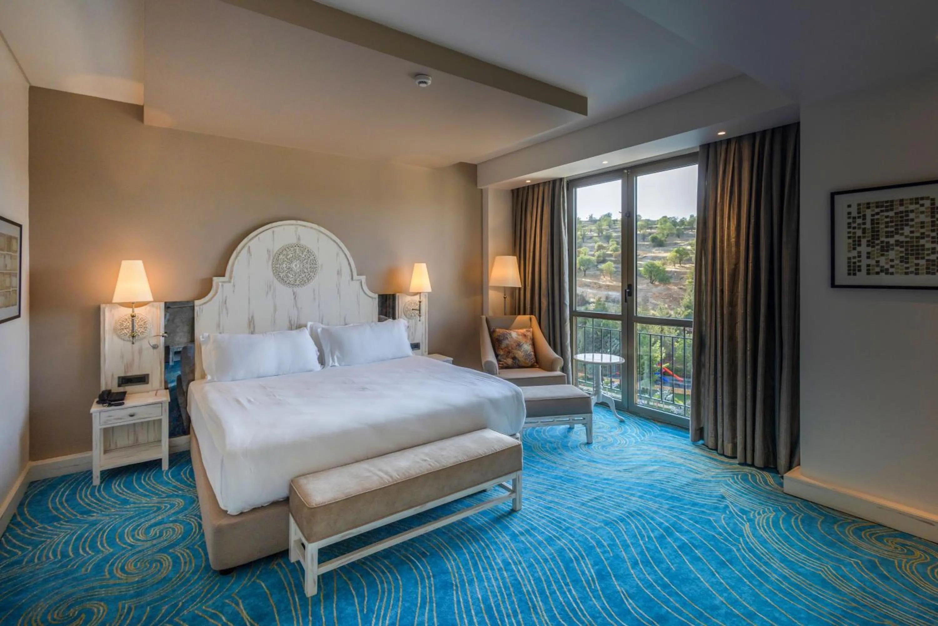 Bedroom, Bed in Ramada Plaza by Wyndham Mardin