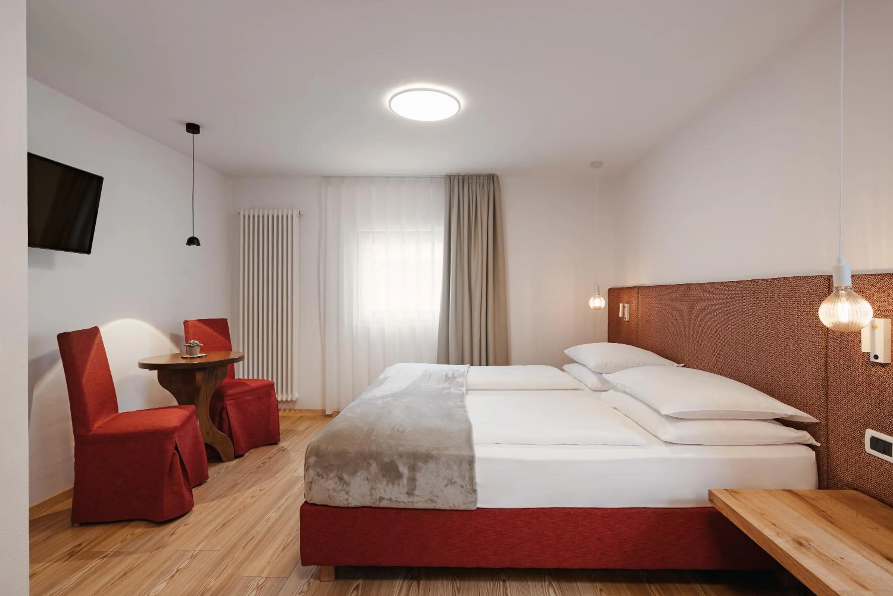 Photo of the whole room, Bed in Hotel Pradat