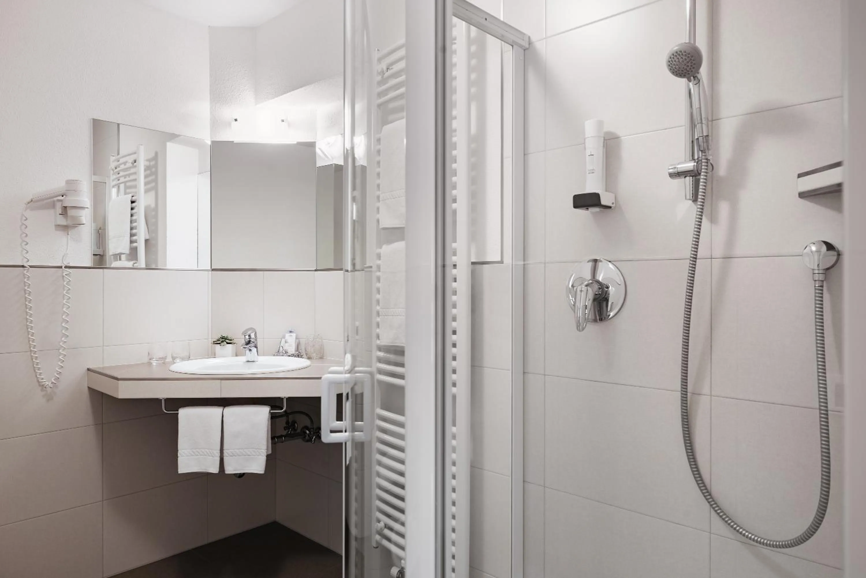 Bathroom in Hotel Pradat