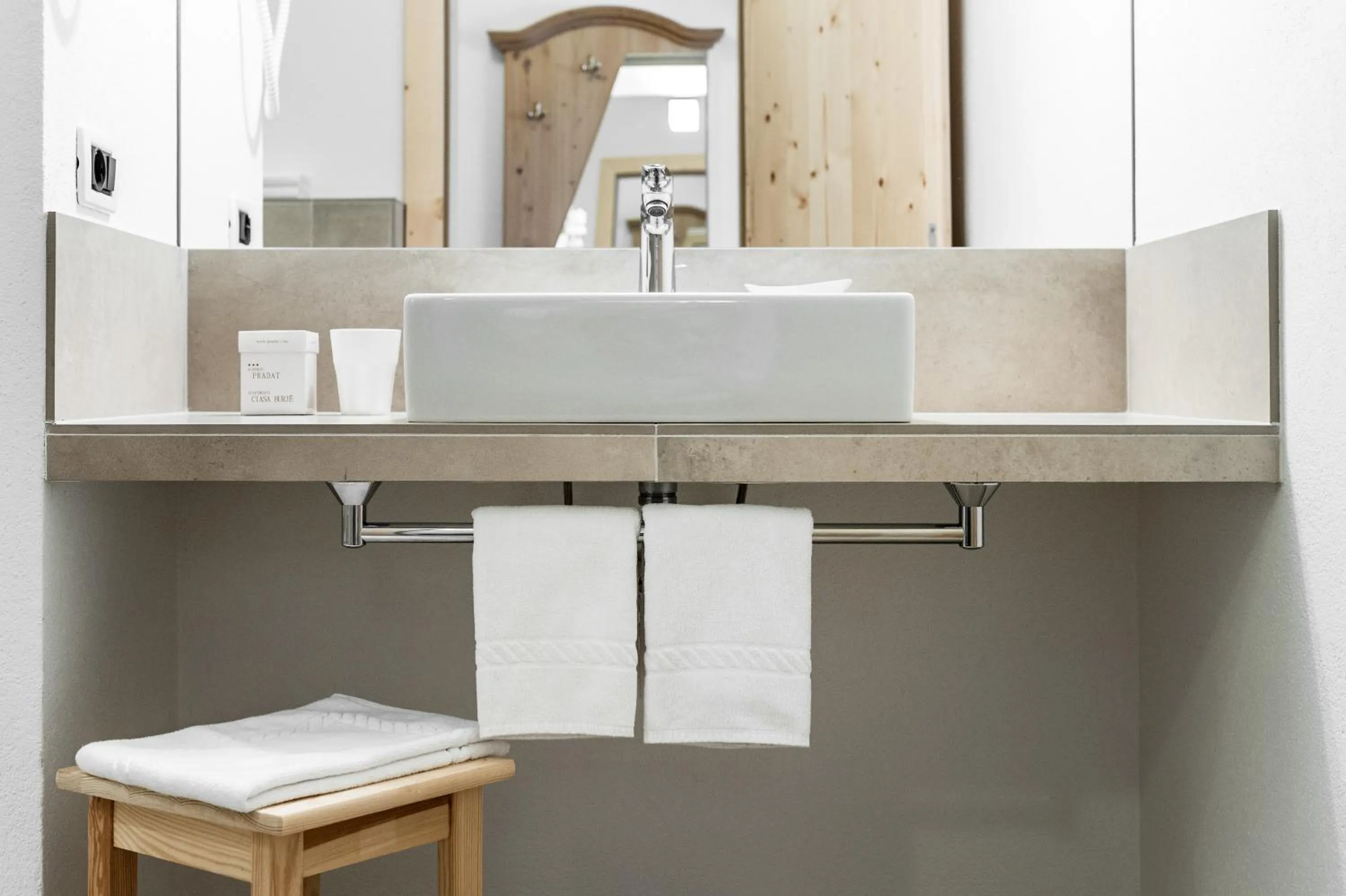 Bathroom in Hotel Pradat