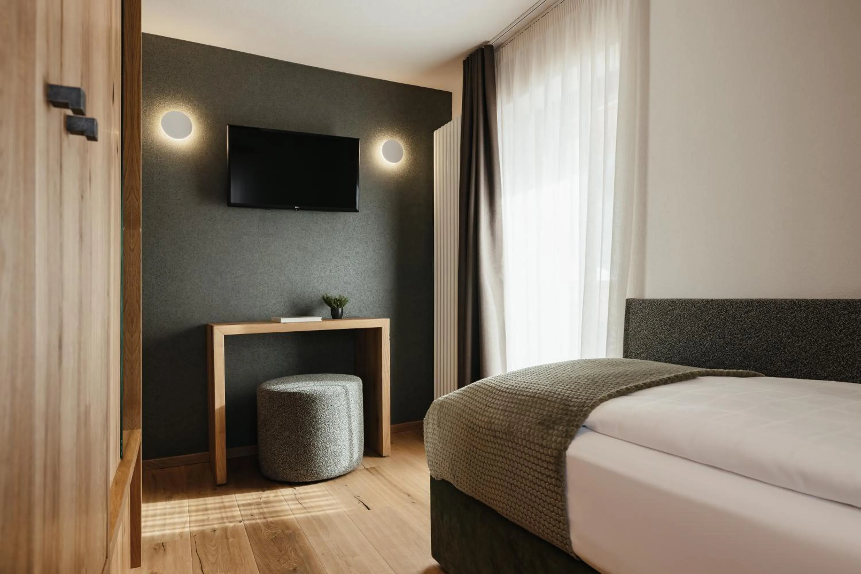 Photo of the whole room, Bed in Hotel Pradat