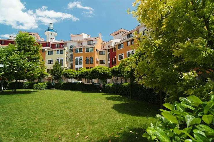 Area and facilities in Marina Cape Vacation Complex