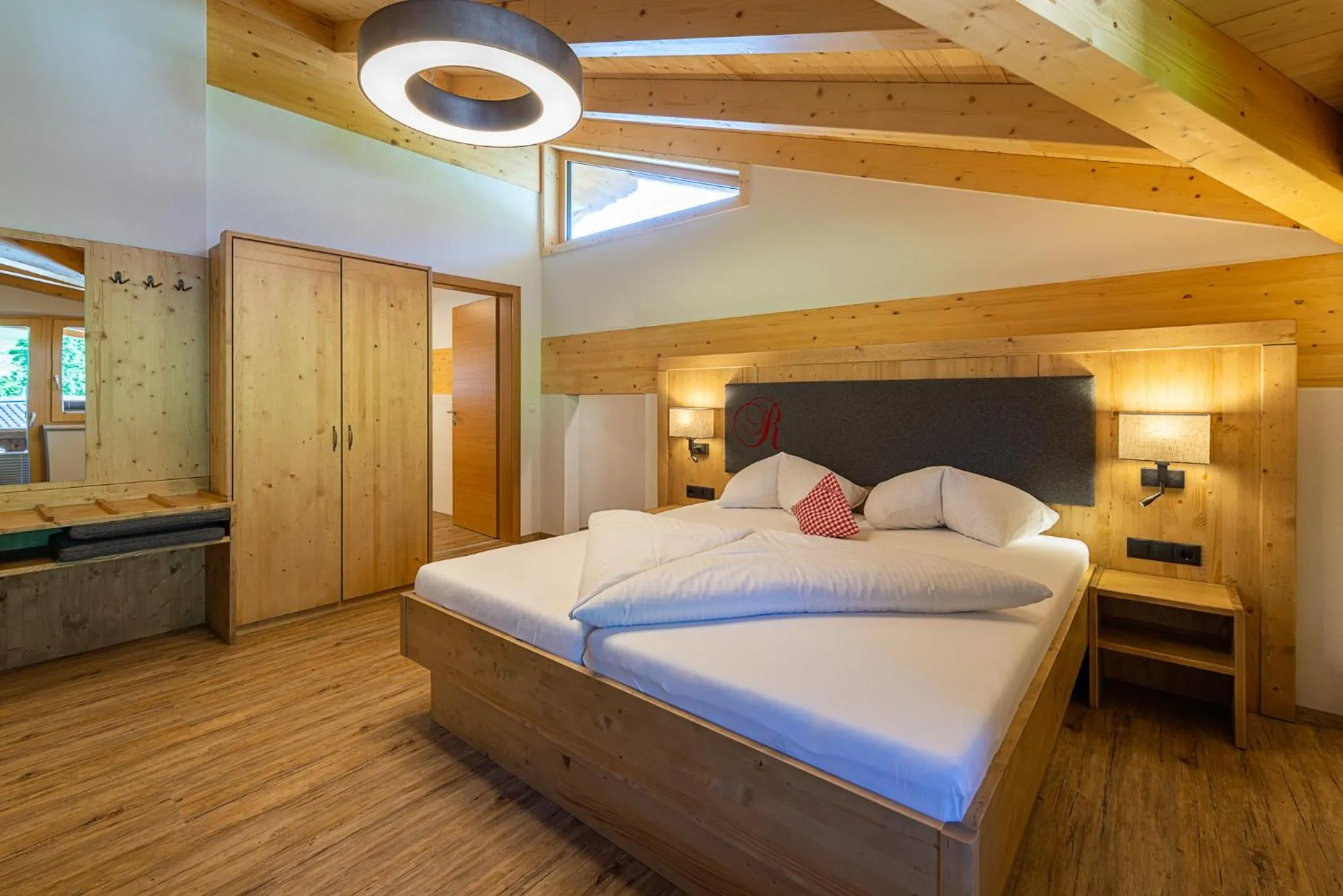 Photo of the whole room, Bed in Hotel Garni Romantik