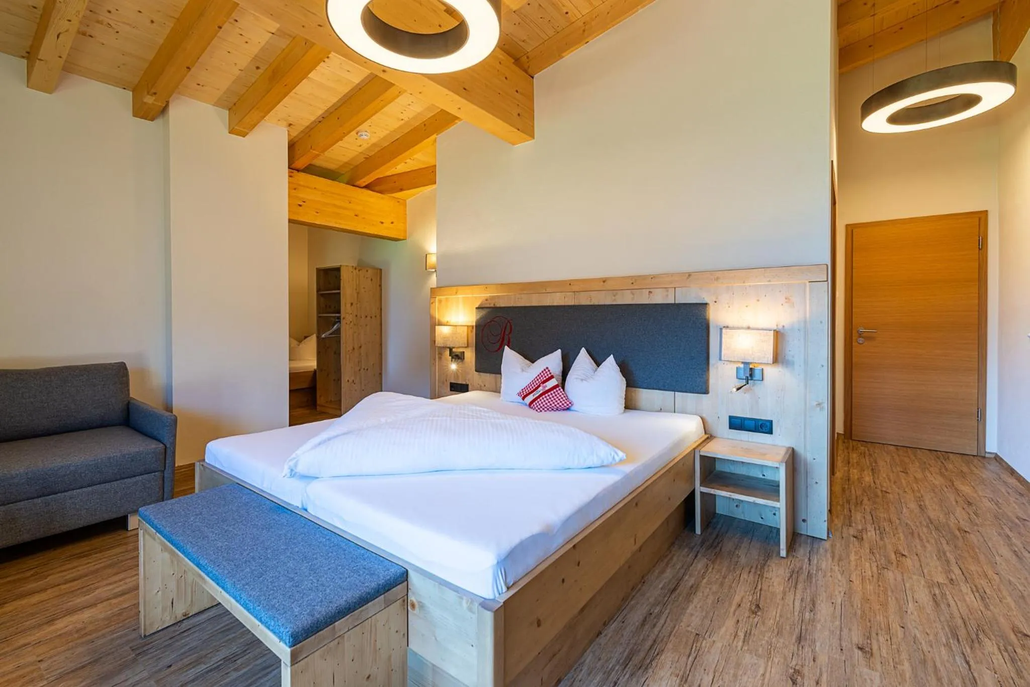 Photo of the whole room, Bed in Hotel Garni Romantik