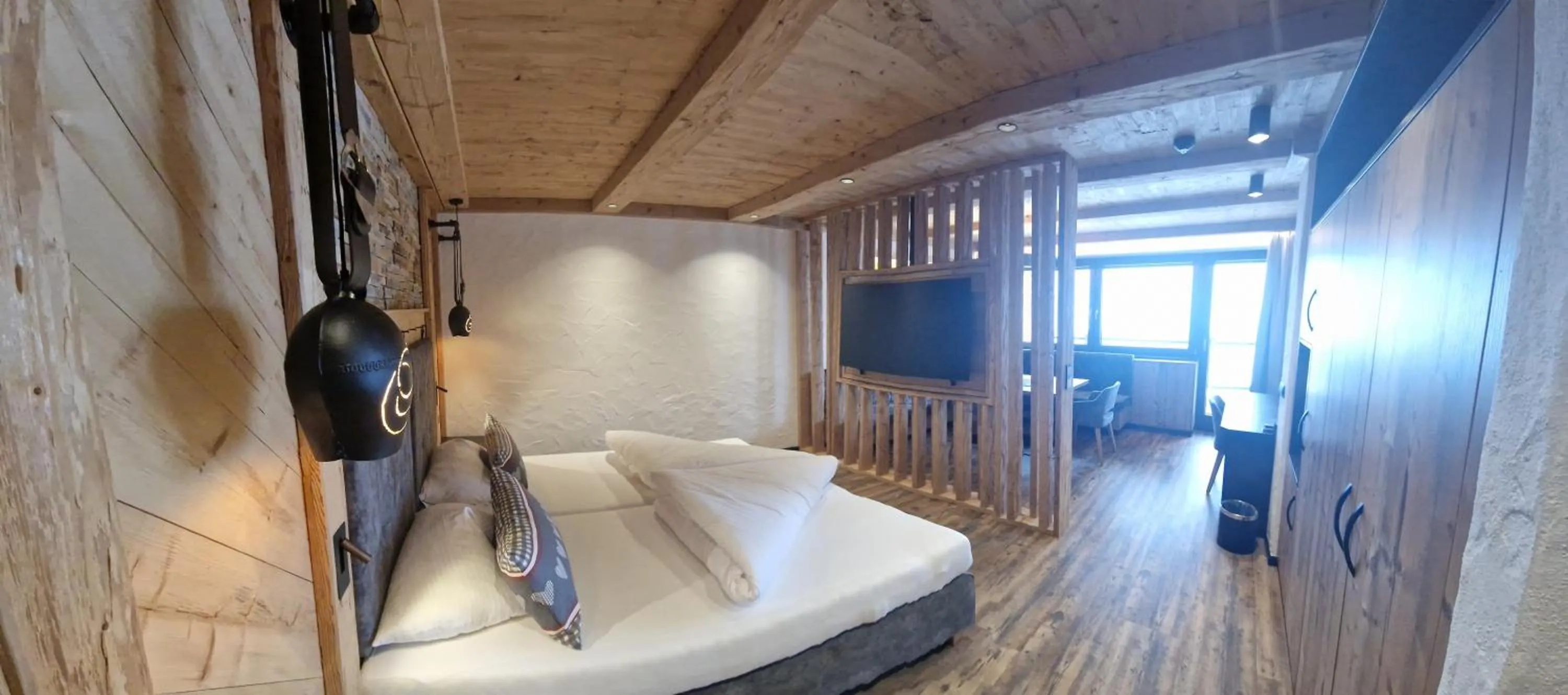 Bedroom, Bed in Hotel Garni Romantik