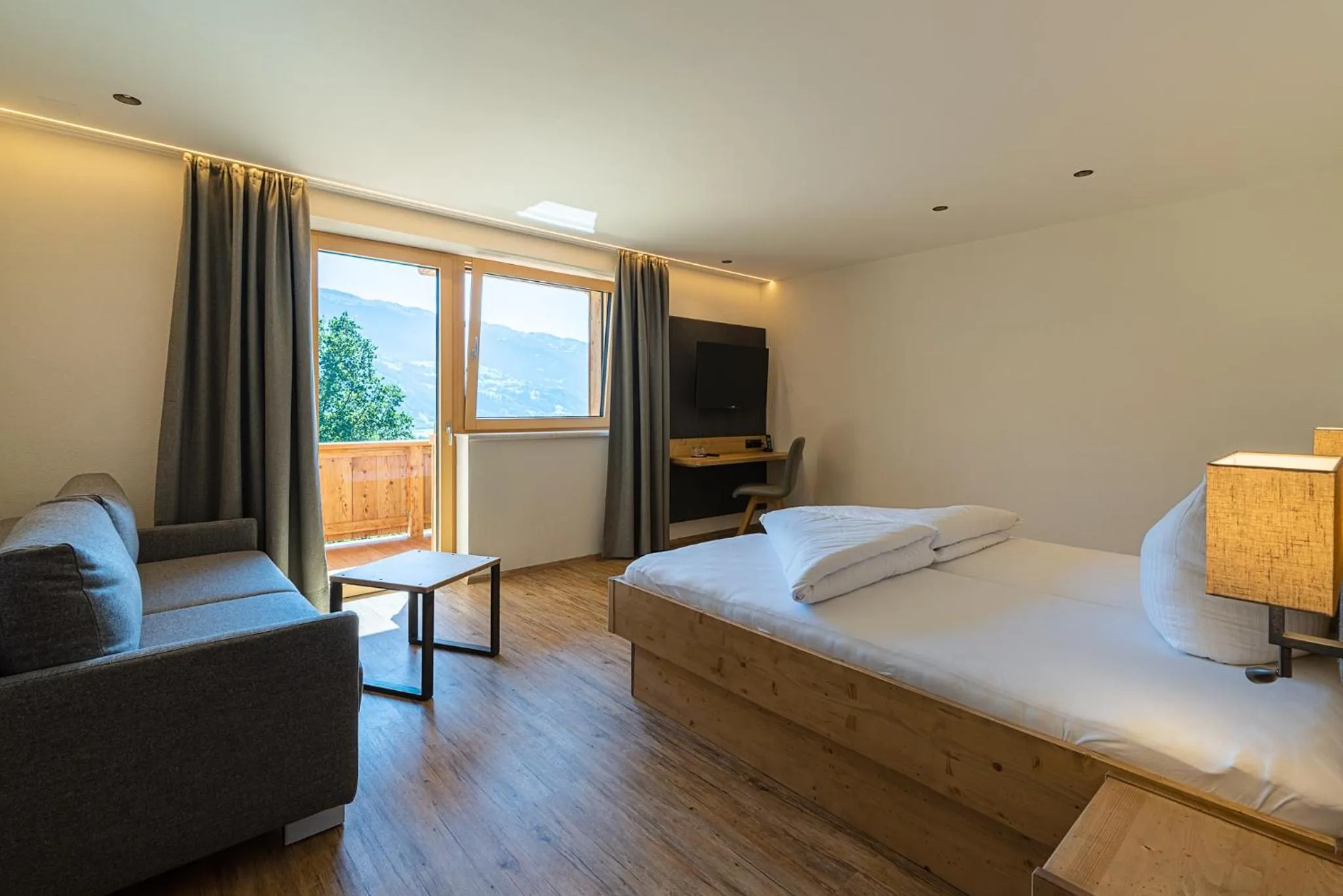 Photo of the whole room, Bed in Hotel Garni Romantik