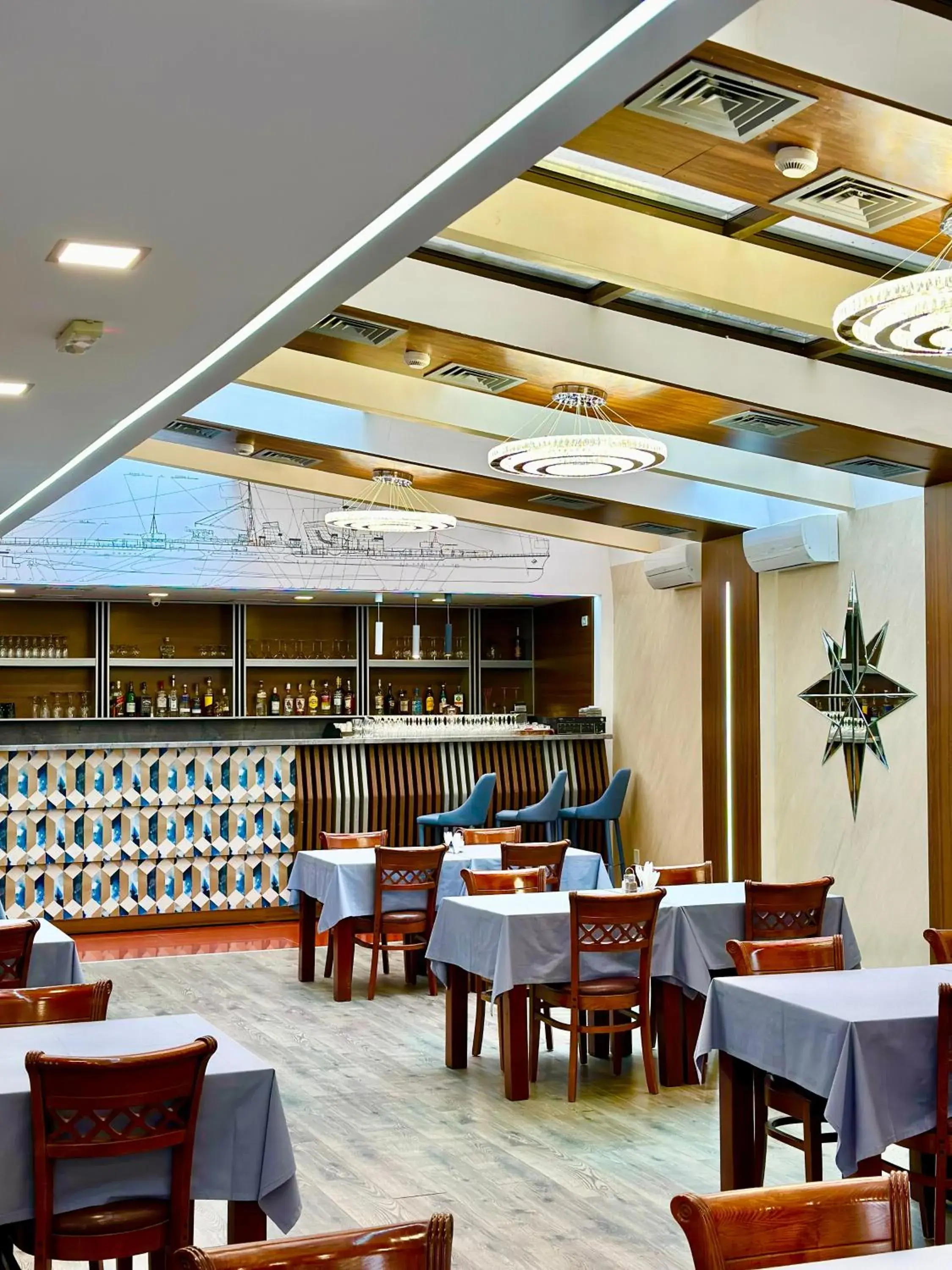 Lounge or bar in Lira Pacific Aparthotel Lounge or bar in Lira Pacific Aparthotel