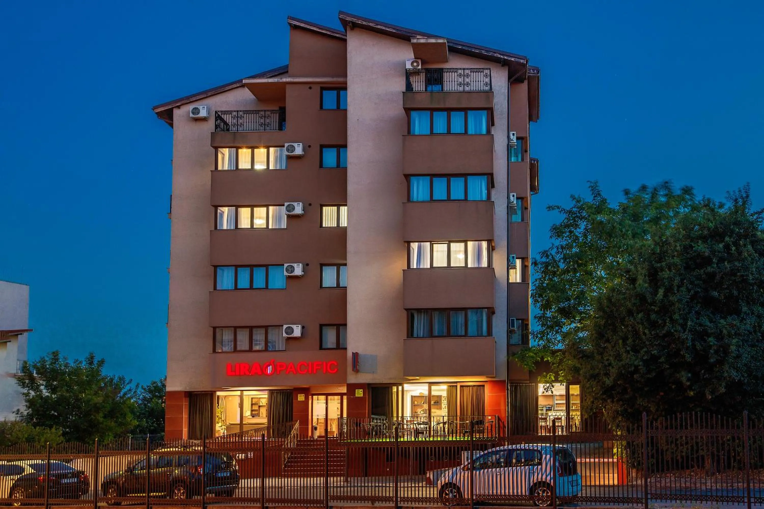 Facade/entrance in Lira Pacific Aparthotel