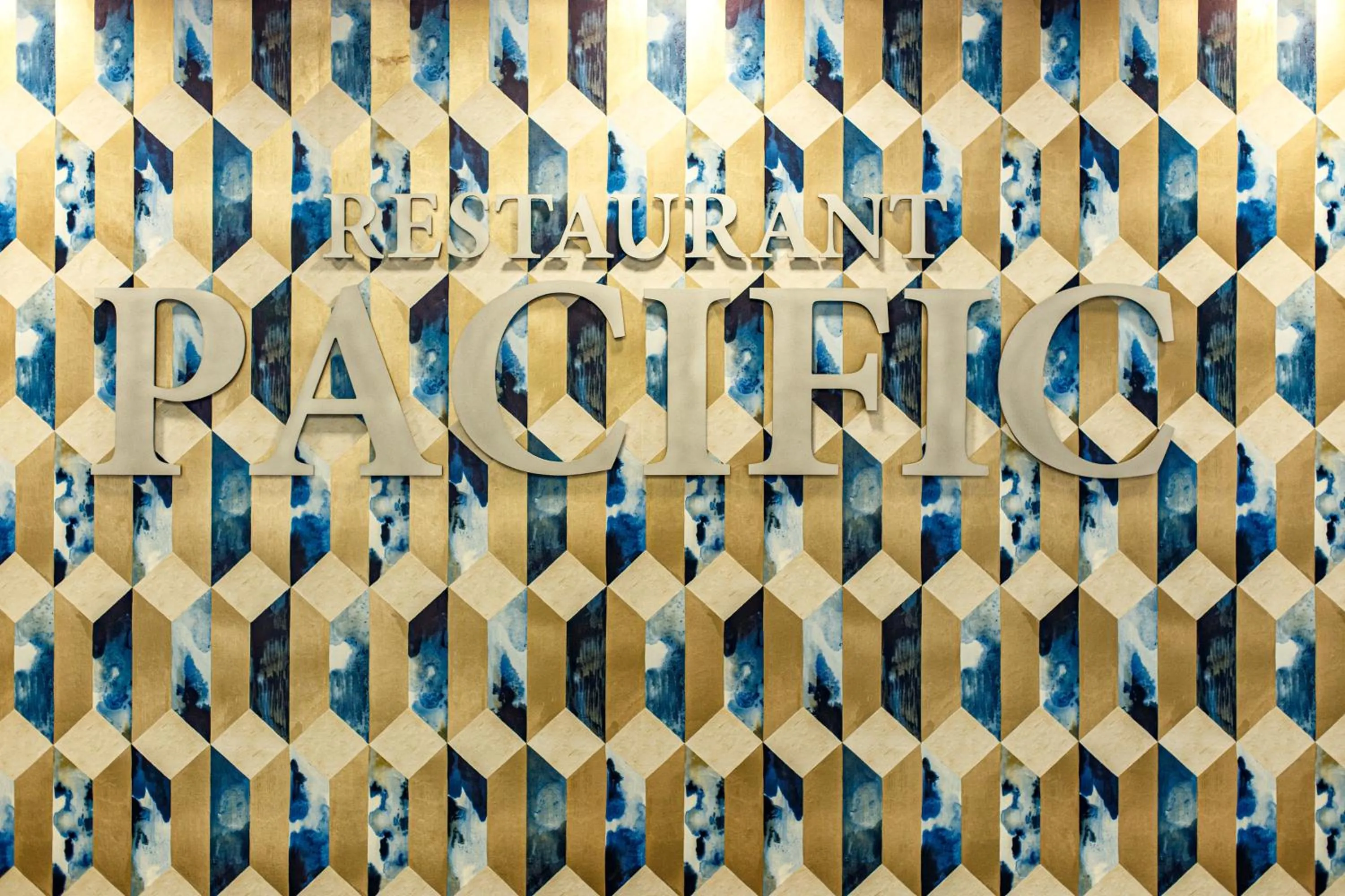 Restaurant/places to eat in Lira Pacific Aparthotel