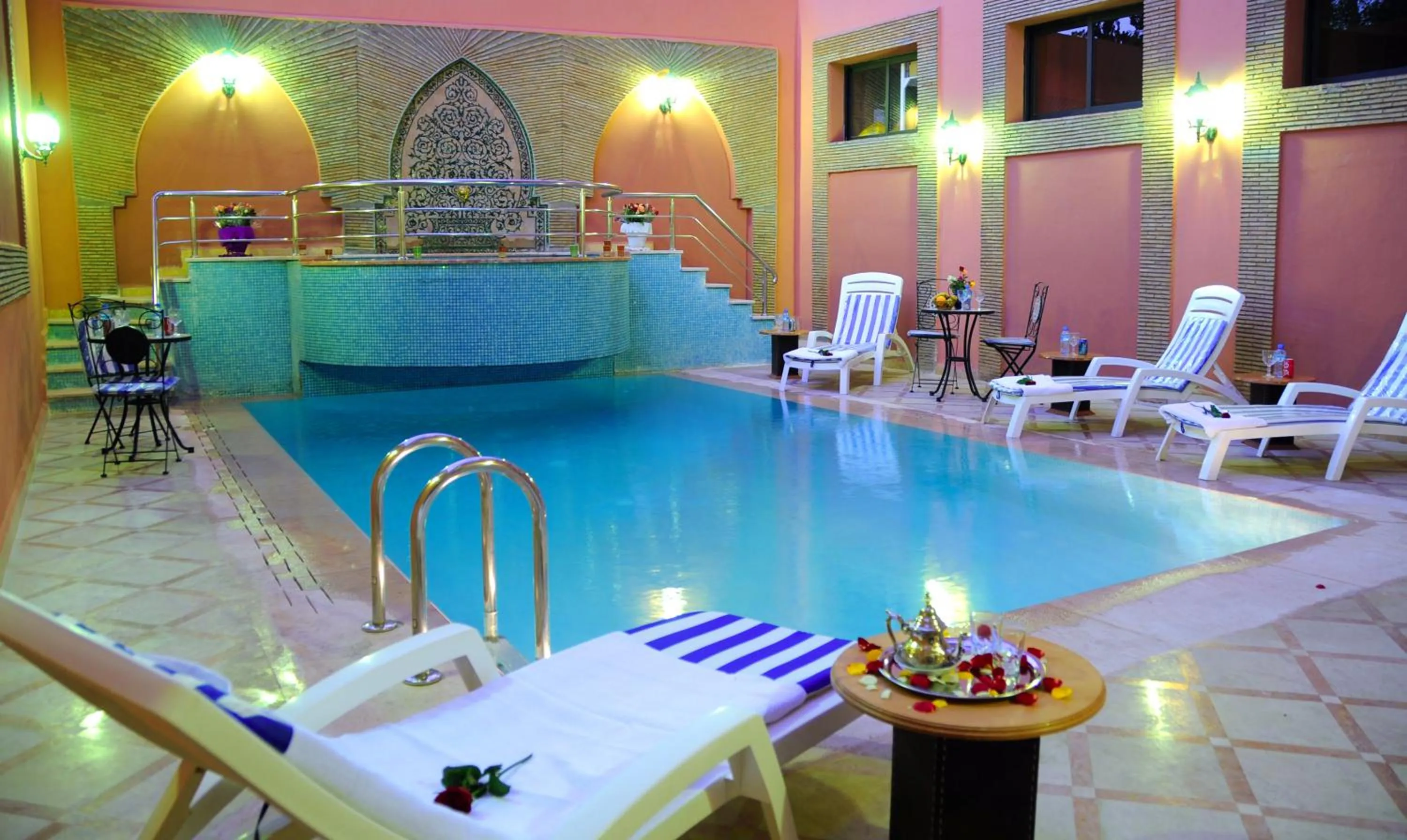 Swimming pool in Residence Hotel Assounfou