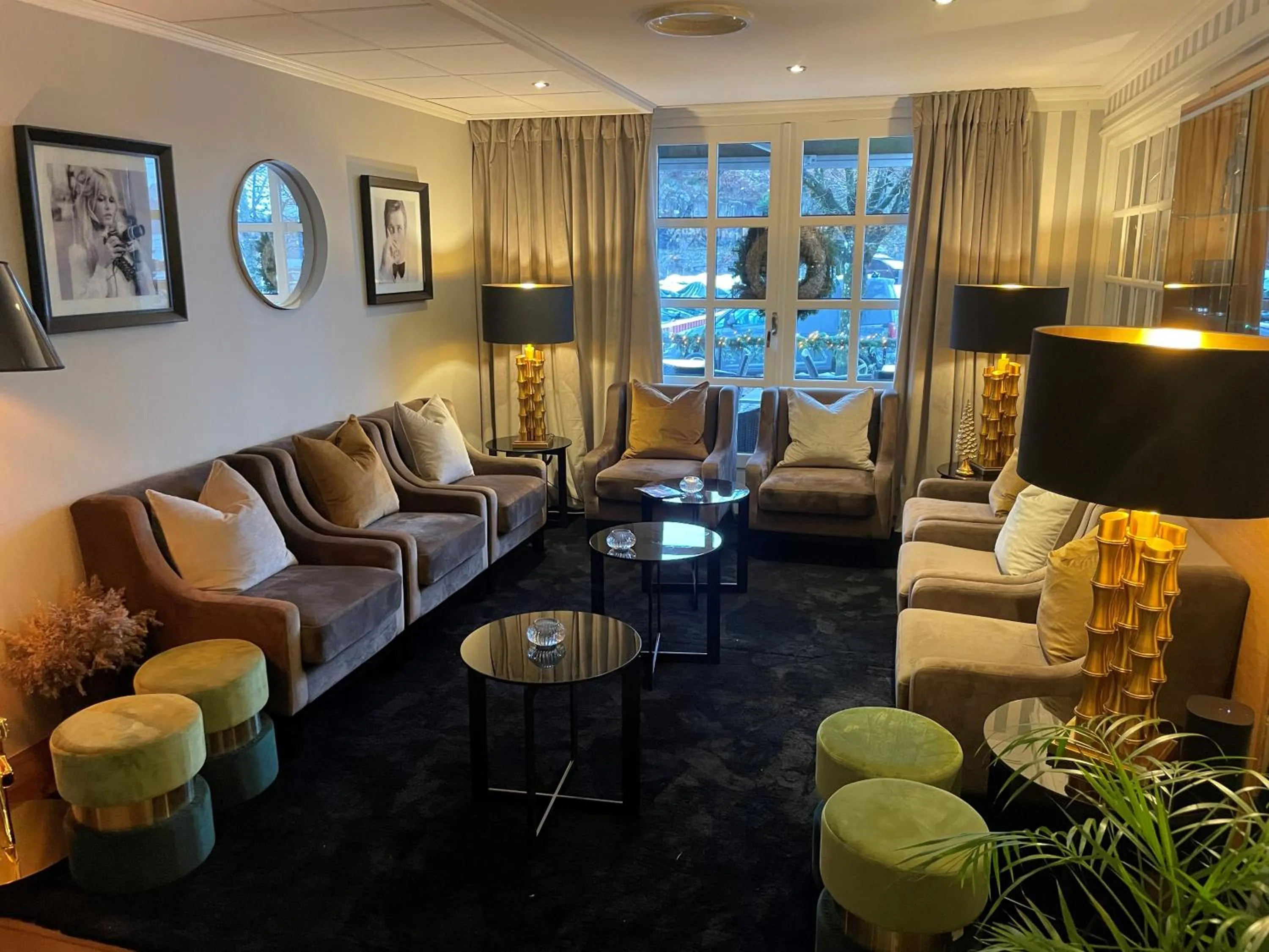 Lobby or reception in Tvedestrand Fjordhotell - Unike Hoteller