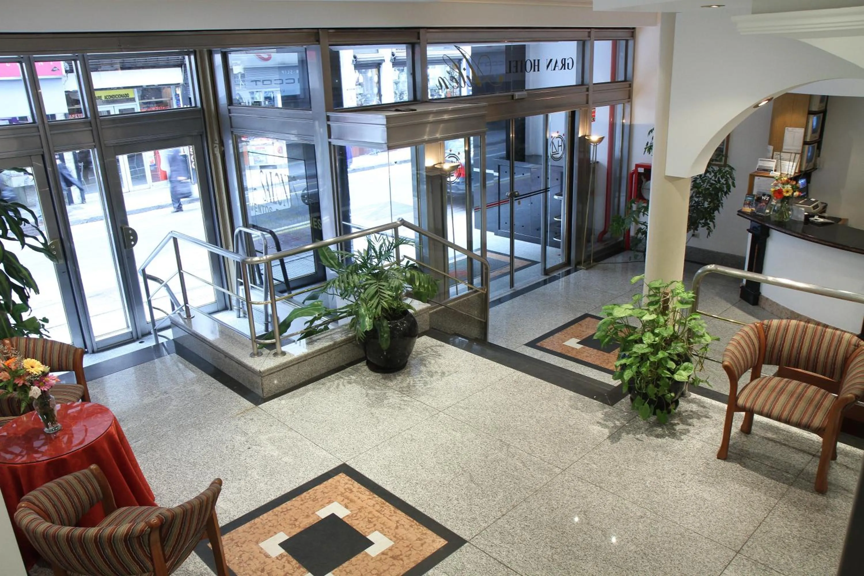 Lobby or reception in Gran Hotel Ailen