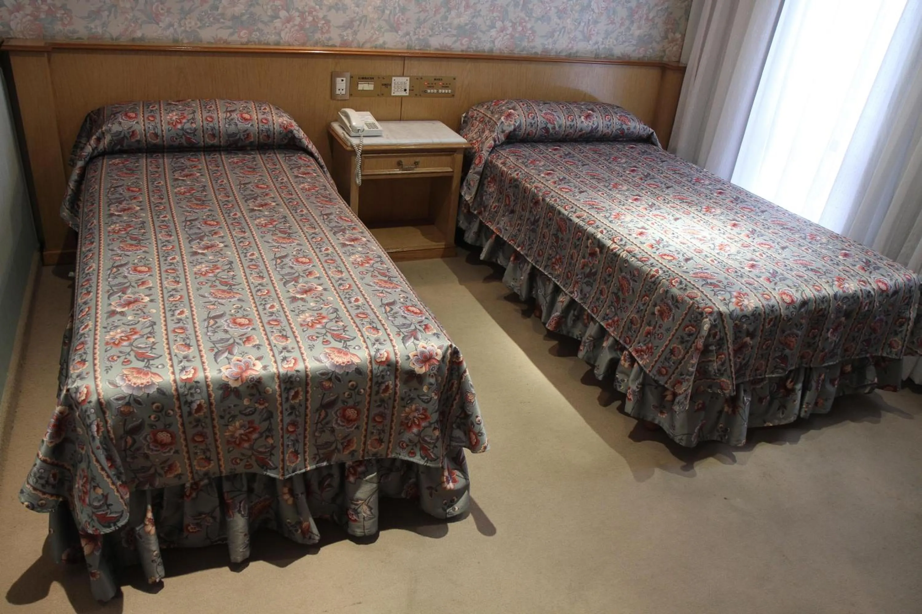 Bedroom, Bed in Gran Hotel Ailen