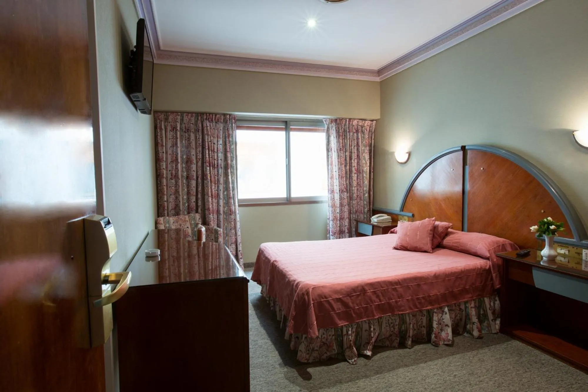 Bed in Gran Hotel Ailen