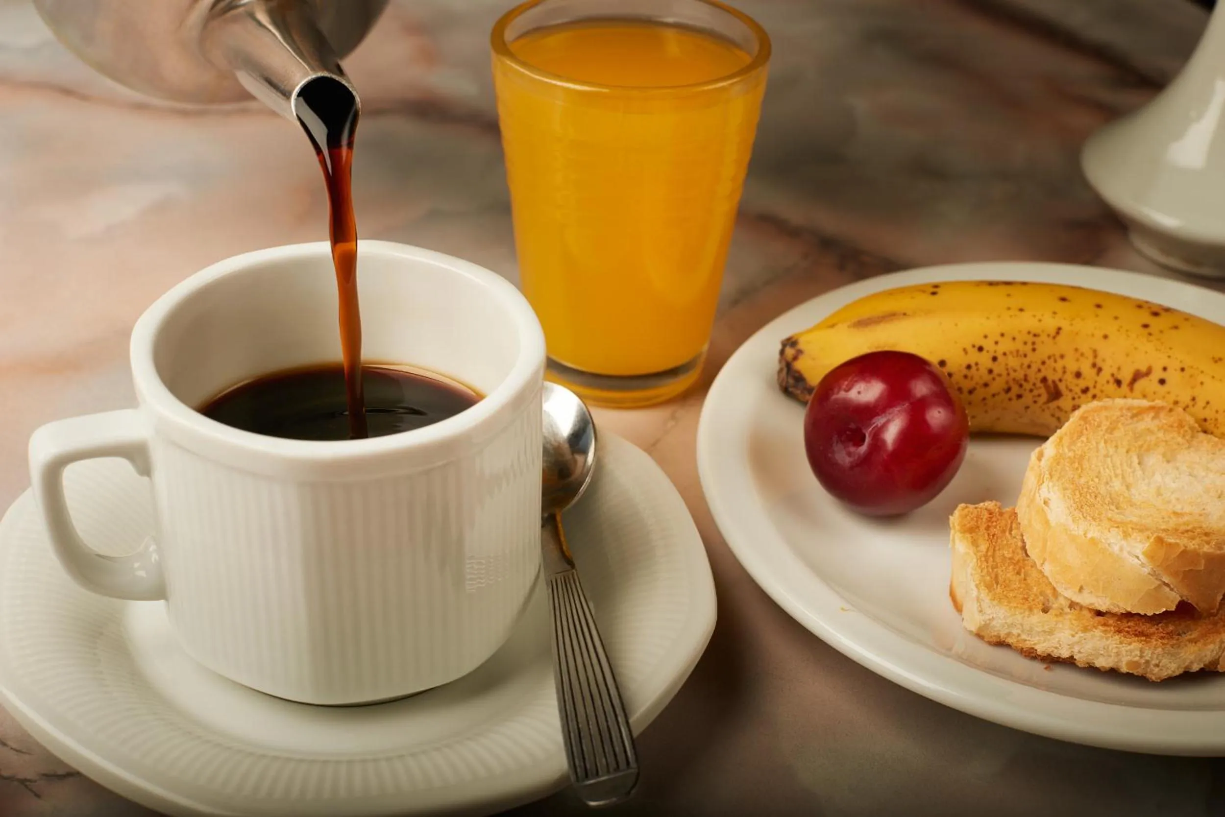 Food in Gran Hotel Ailen