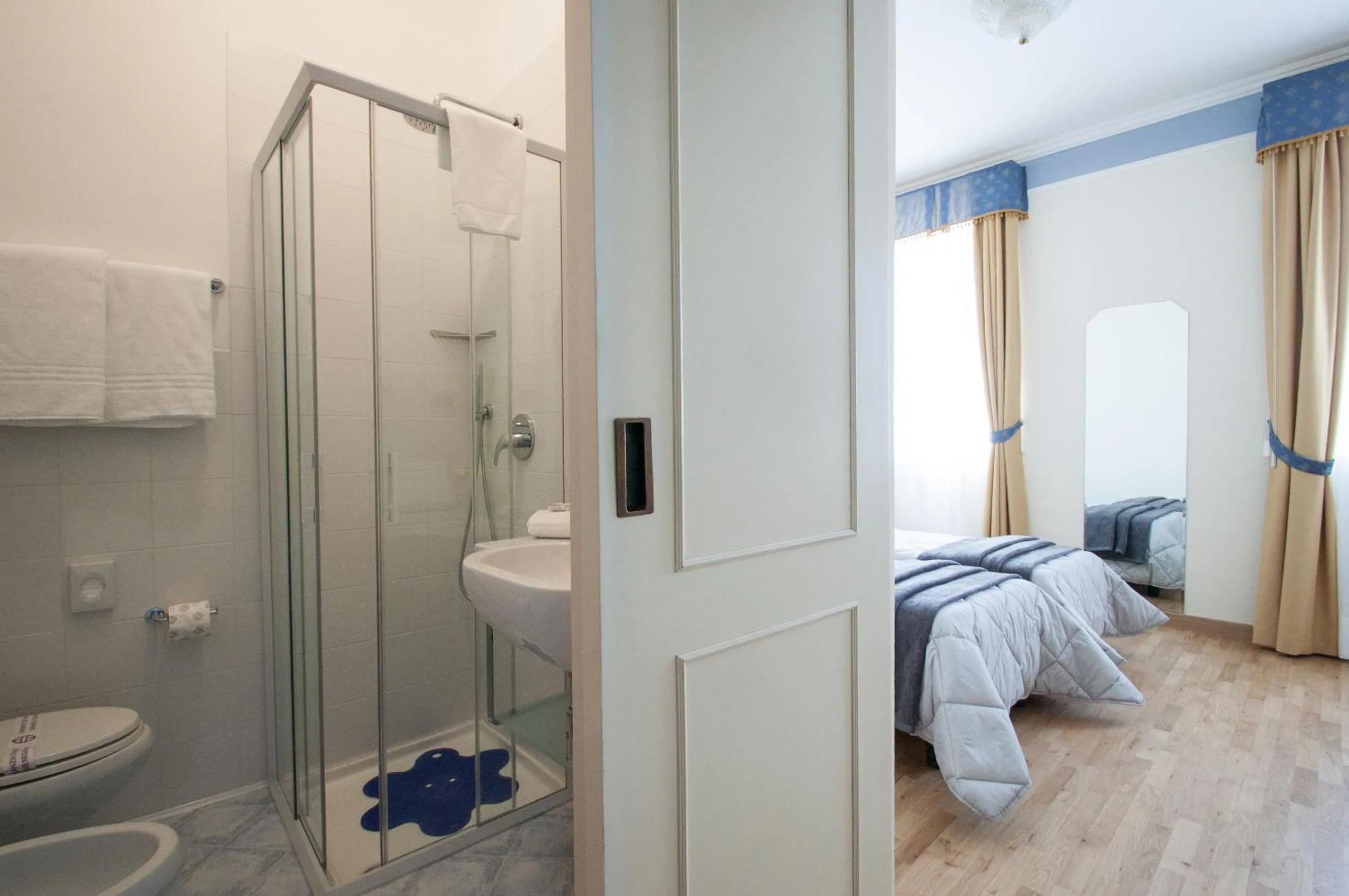 Day, Bed in Hotel Villa Erica