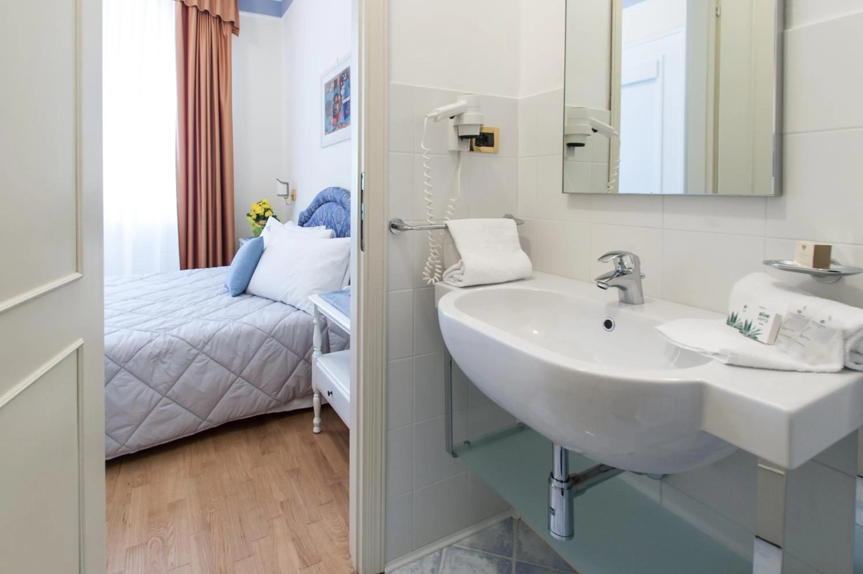 Day, Bed in Hotel Villa Erica