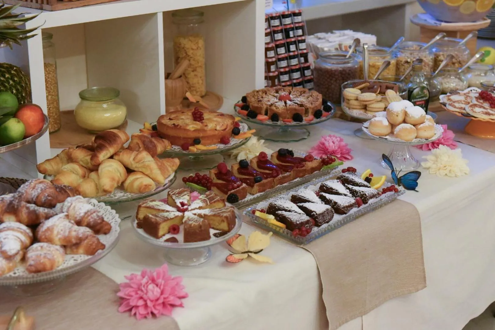 Breakfast in Hotel Villa Erica