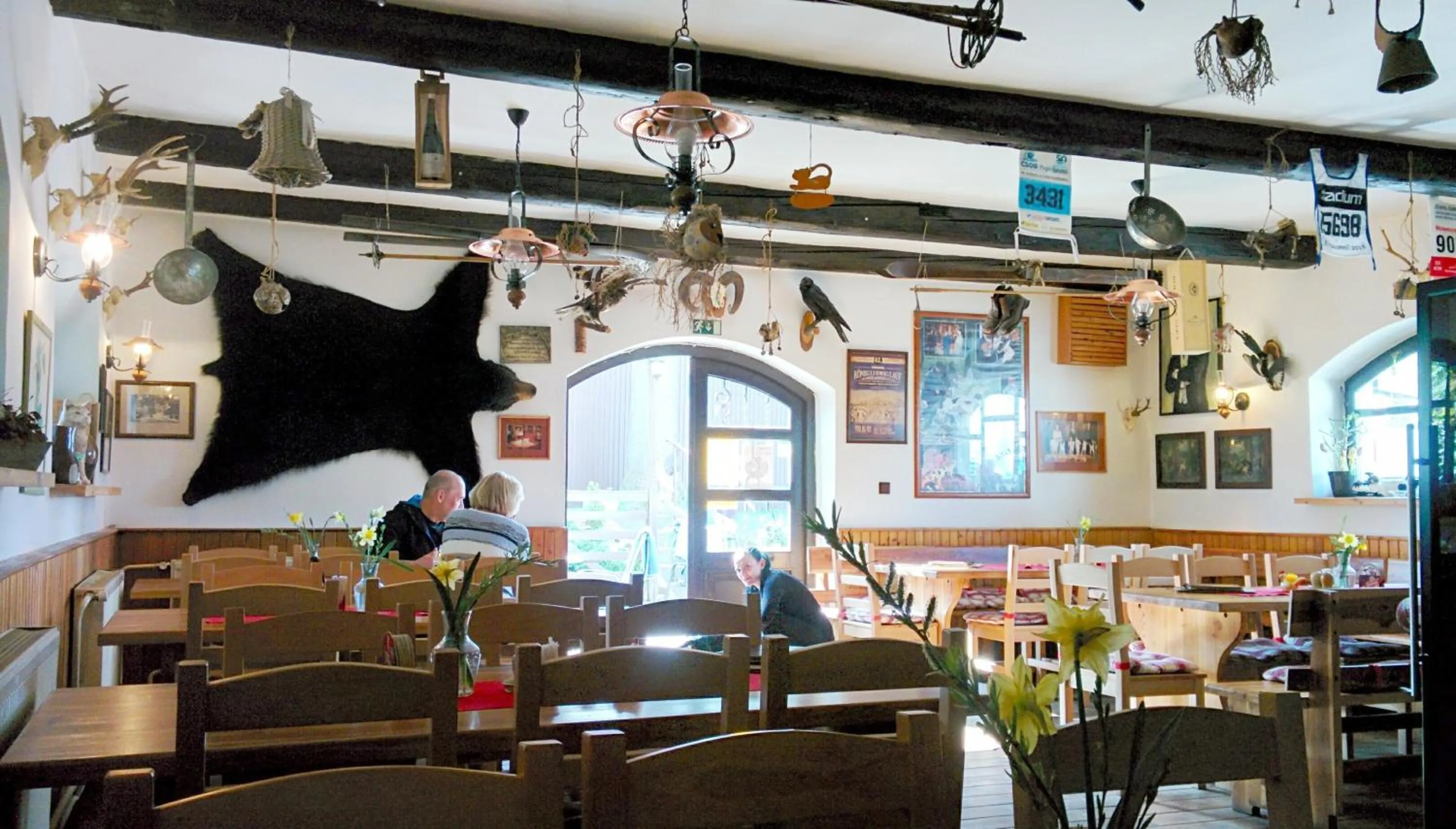 Restaurant/places to eat in Hostinec U Pejska a Kocicky