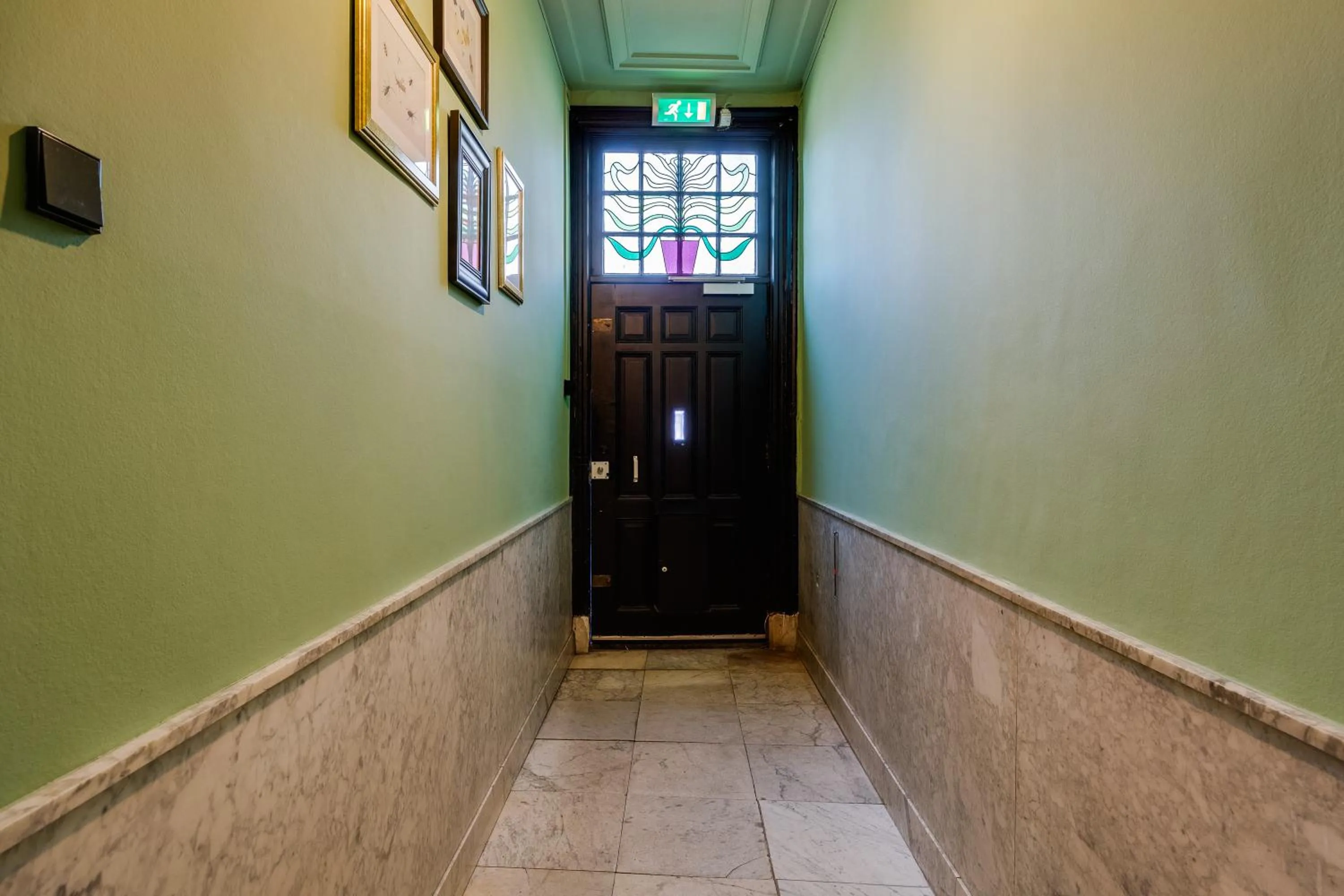 Facade/entrance in SeventyFive