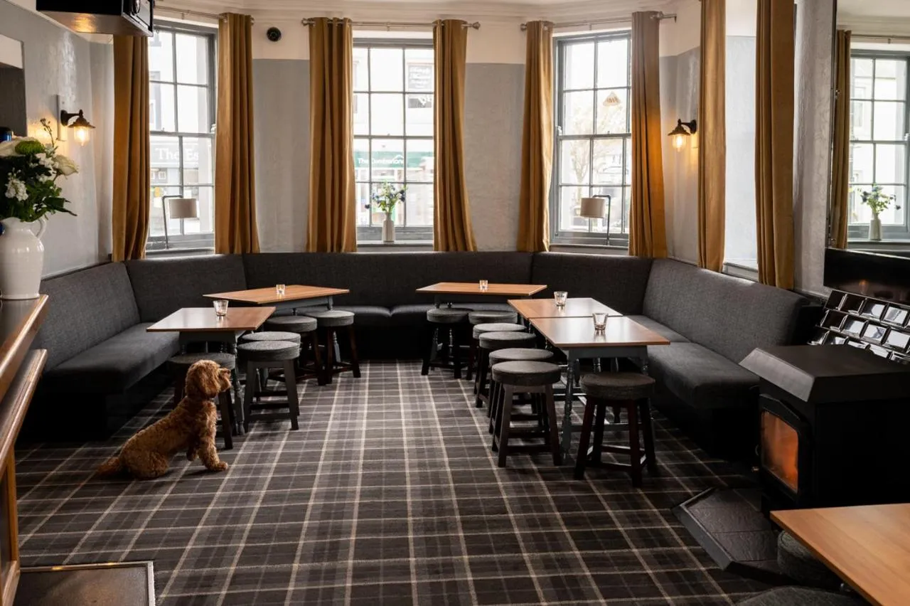 Restaurant/places to eat in Graham Arms Inn