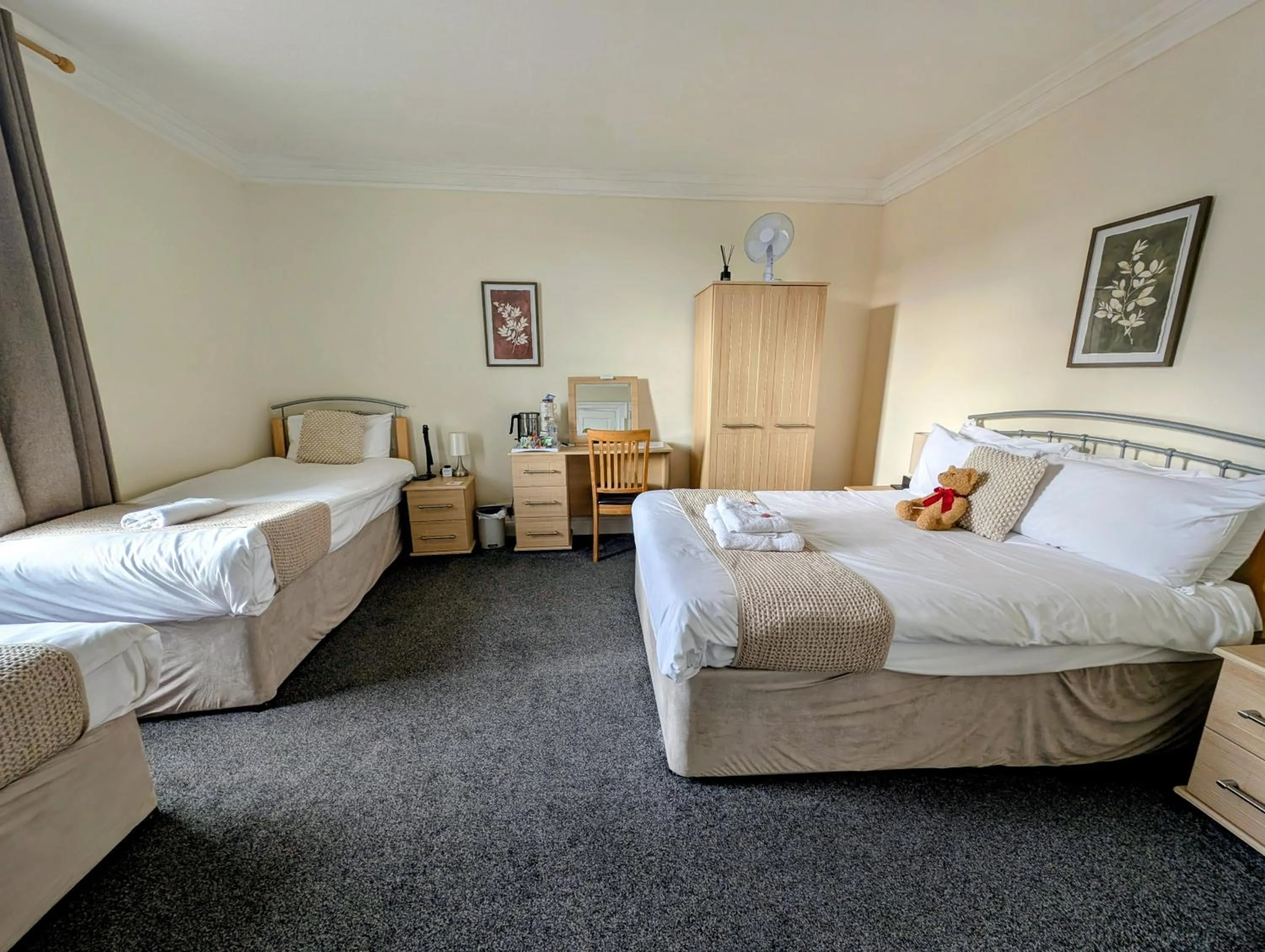 Bed in Graham Arms Inn