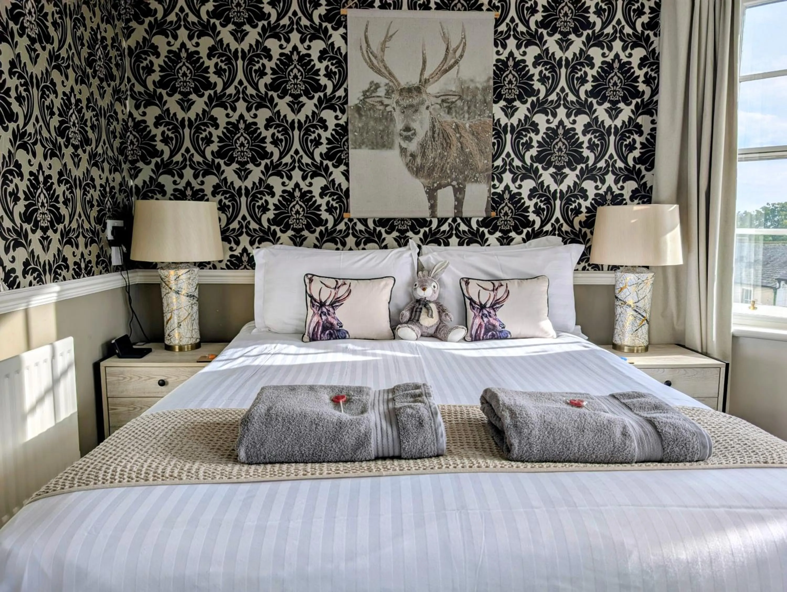 Bed in Graham Arms Inn