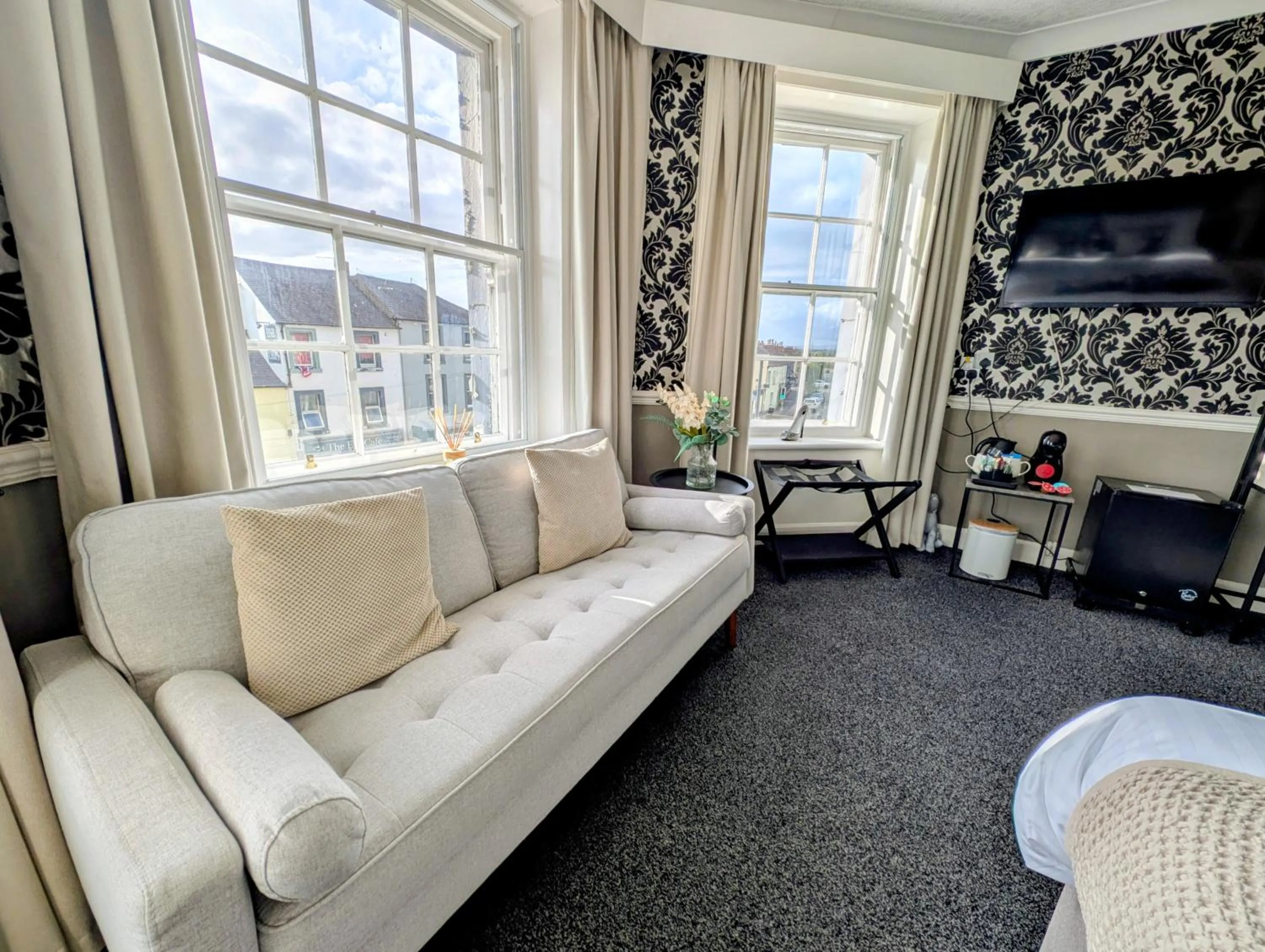 TV and multimedia in Graham Arms Inn