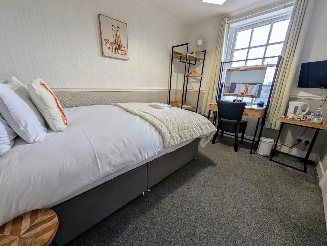 Bed in Graham Arms Inn