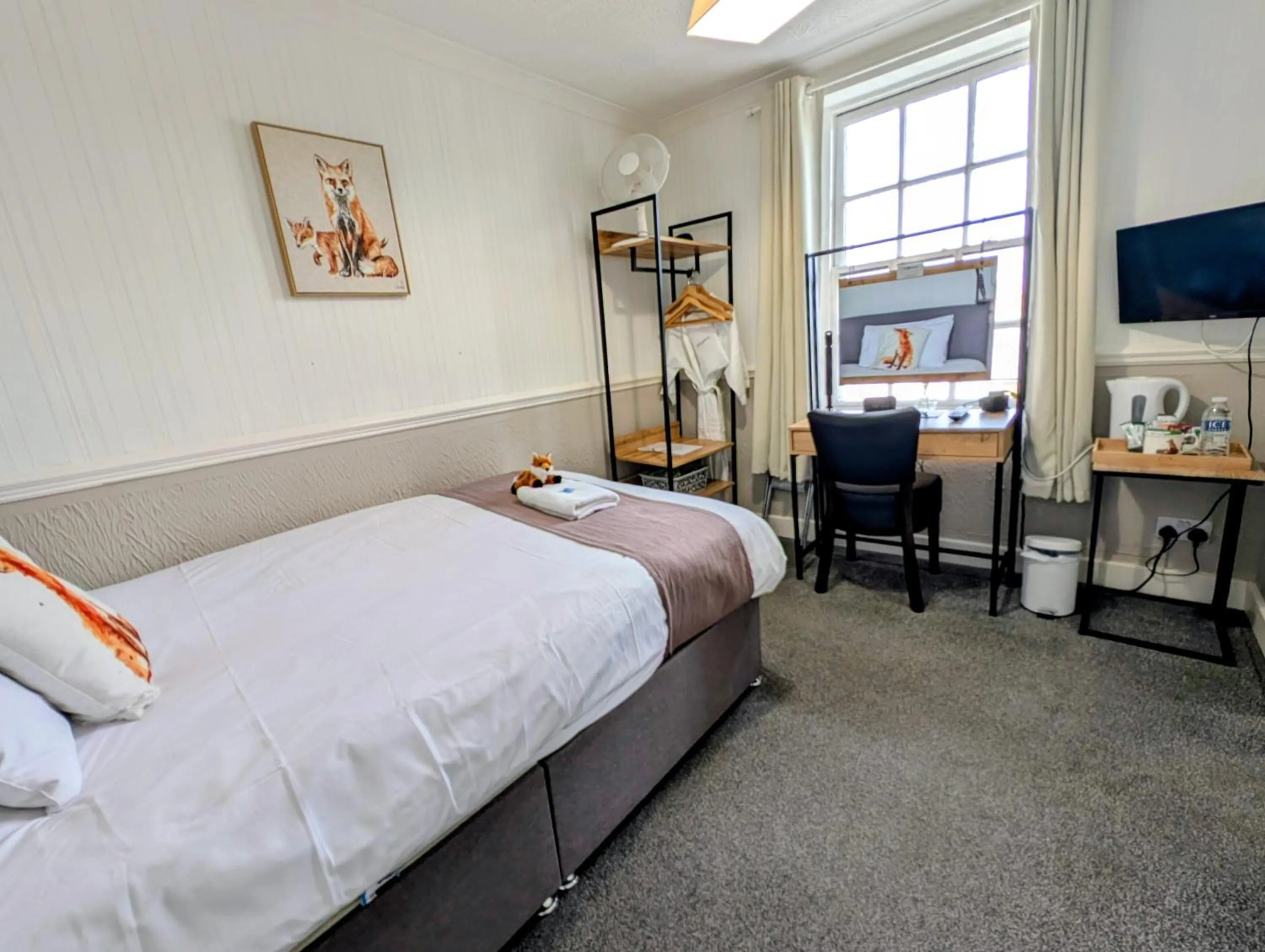 Bed in Graham Arms Inn